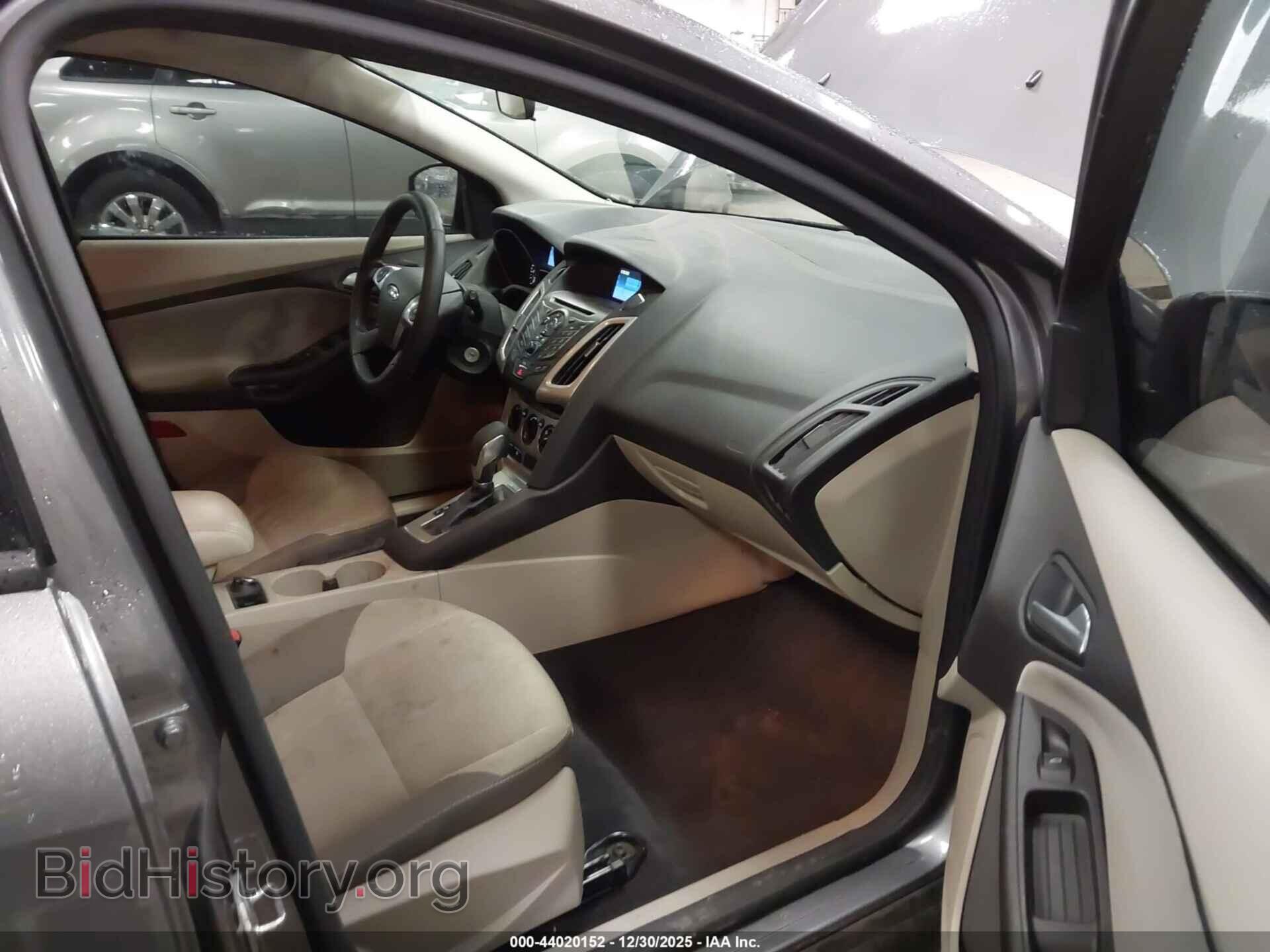 2014 FORD FOCUS - VIN: 1FADP3K29EL453882 - Фото 5