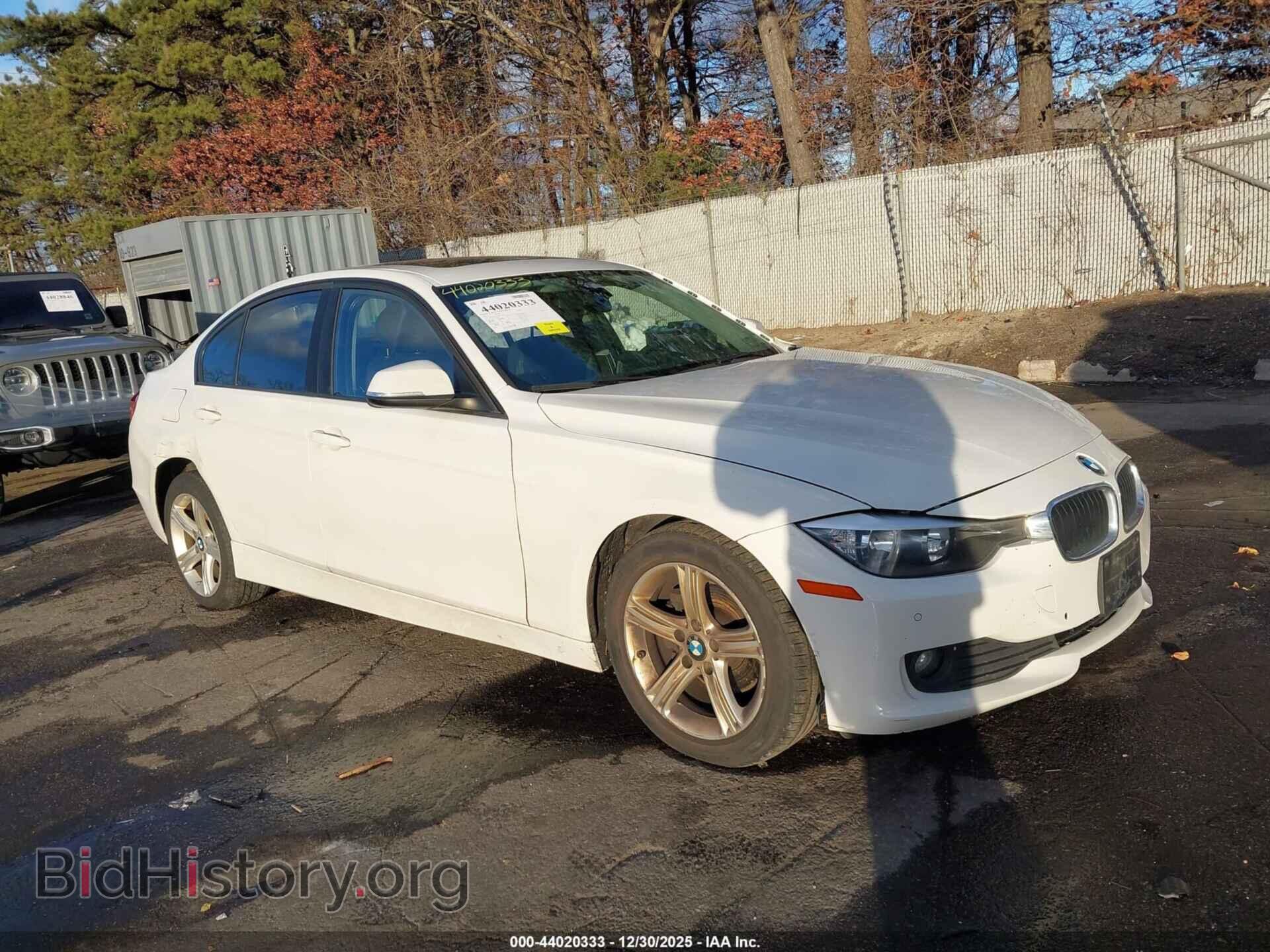 Фотография WBA3C3C52FP663810 - BMW 320I 2015