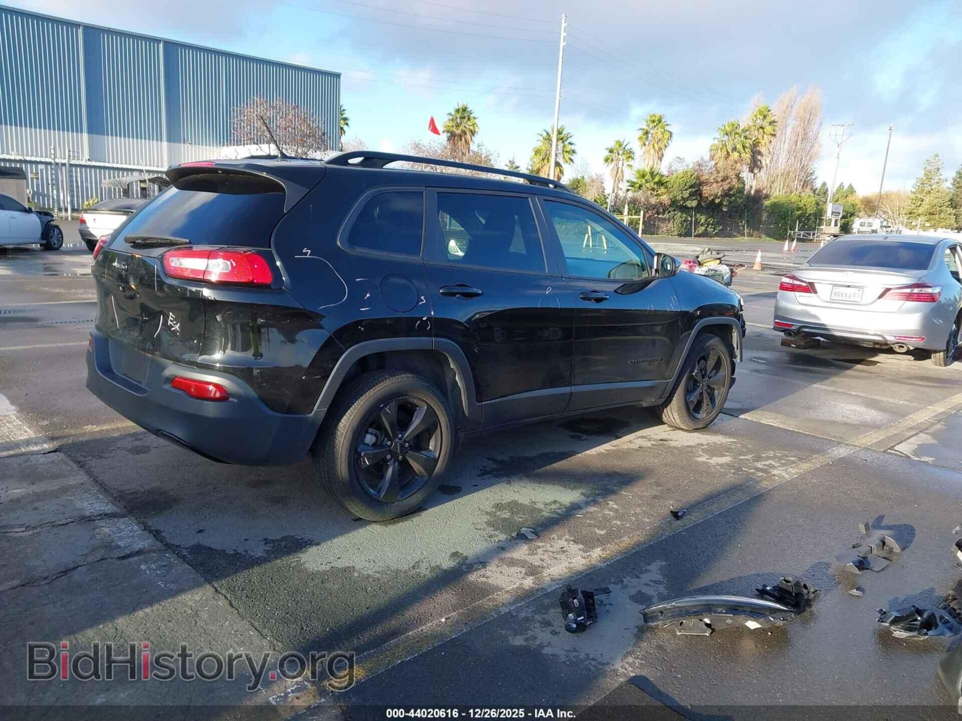 2018 JEEP CHEROKEE - VIN: 1C4PJLCB4JD556462 - Фото 4