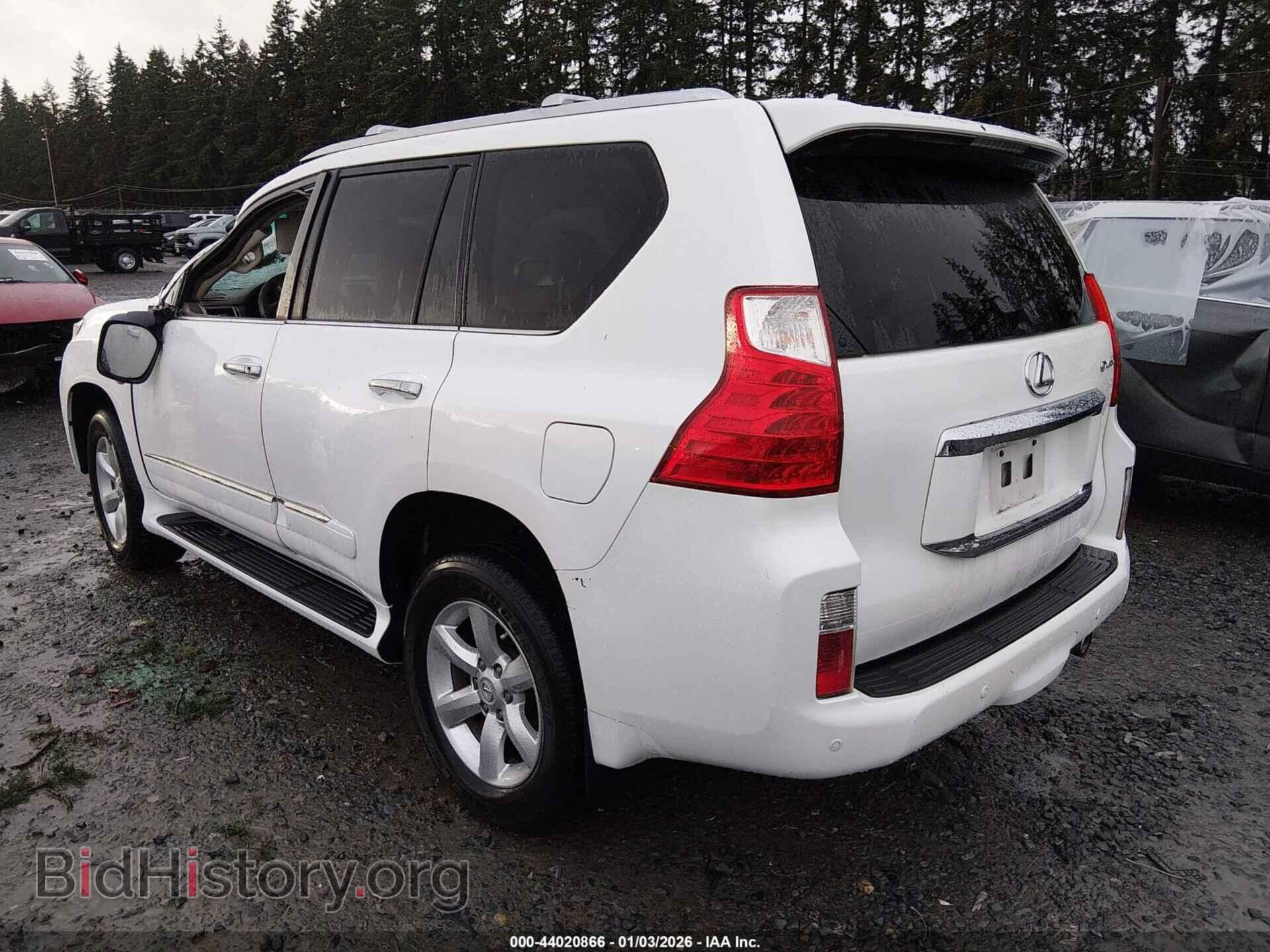 2012 LEXUS GX 460 - VIN: JTJBM7FX4C5040936 - Photo 3