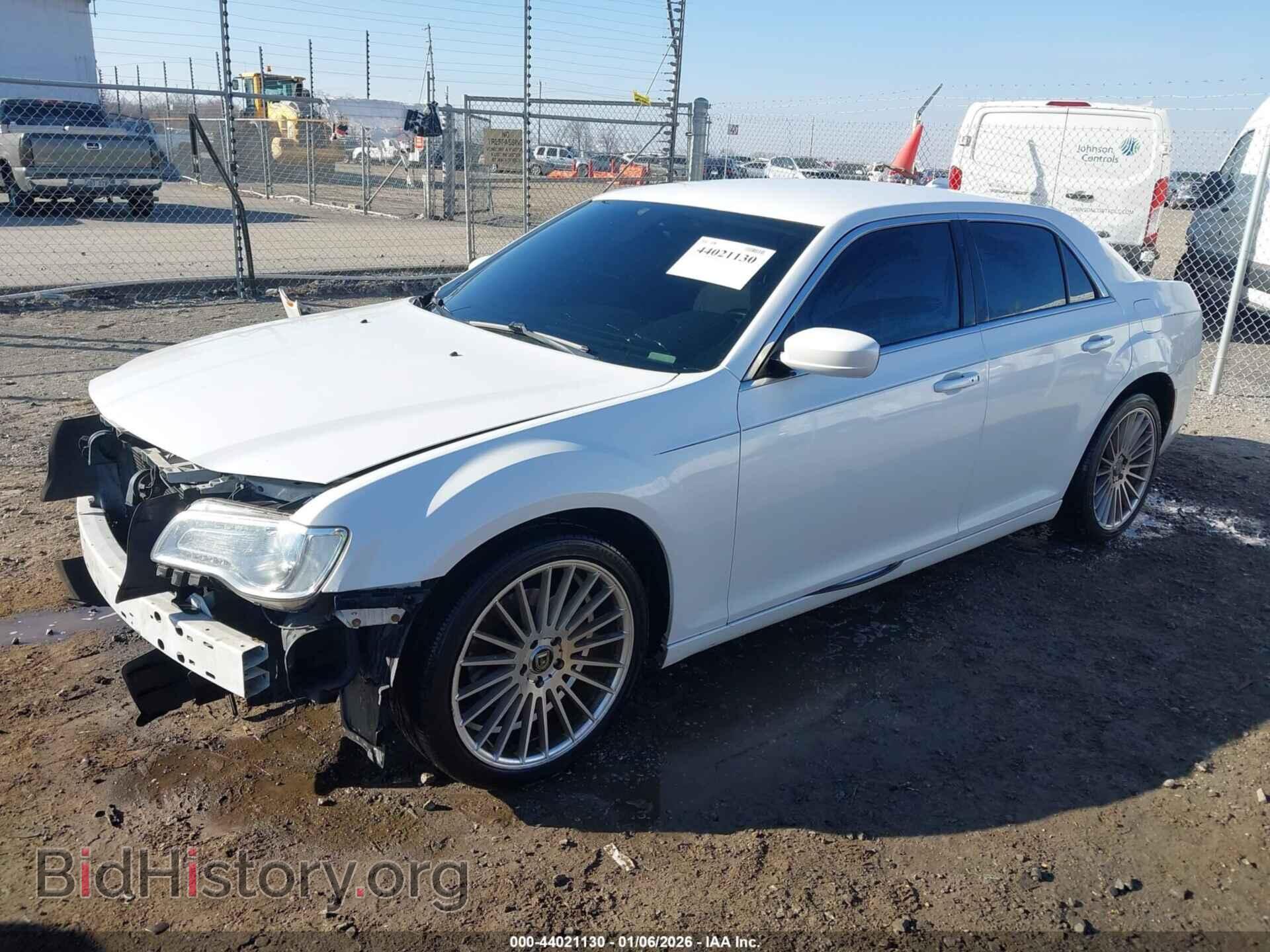 2015 CHRYSLER 300 - VIN: 2C3CCAAG0FH786770 - Фото 2