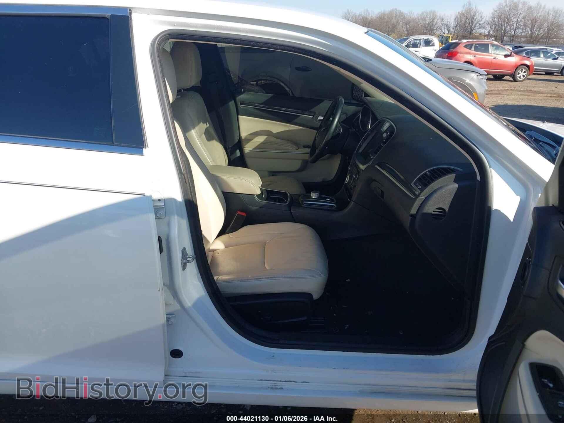2015 CHRYSLER 300 - VIN: 2C3CCAAG0FH786770 - Фото 5