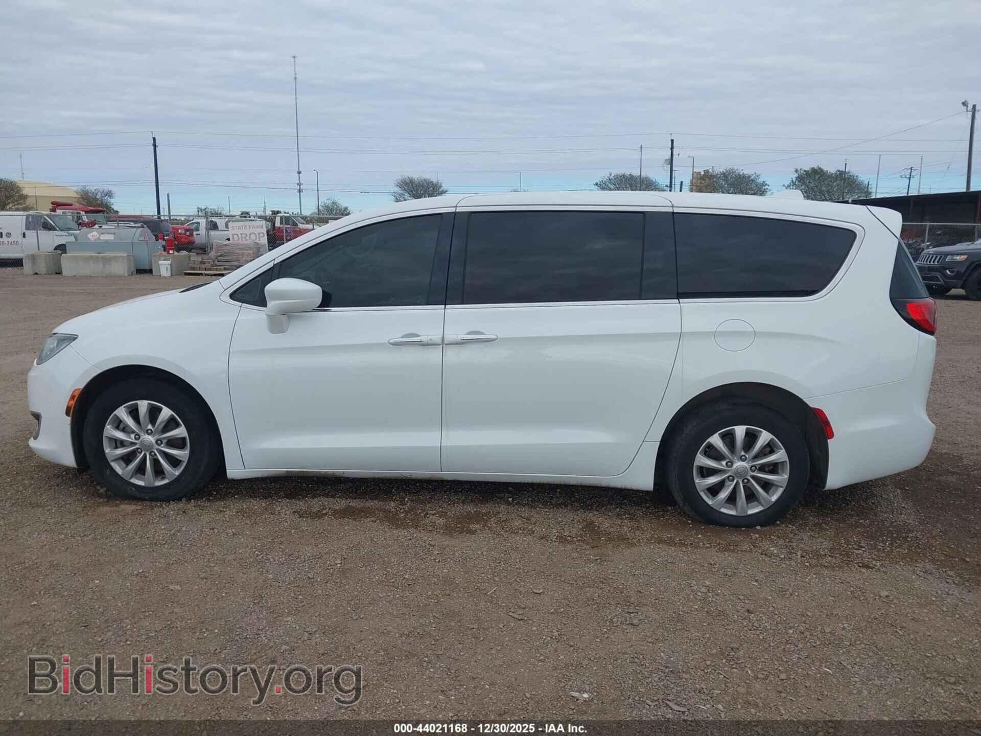 2018 CHRYSLER PACIFICA - VIN: 2C4RC1FG7JR280192 - Photo 14