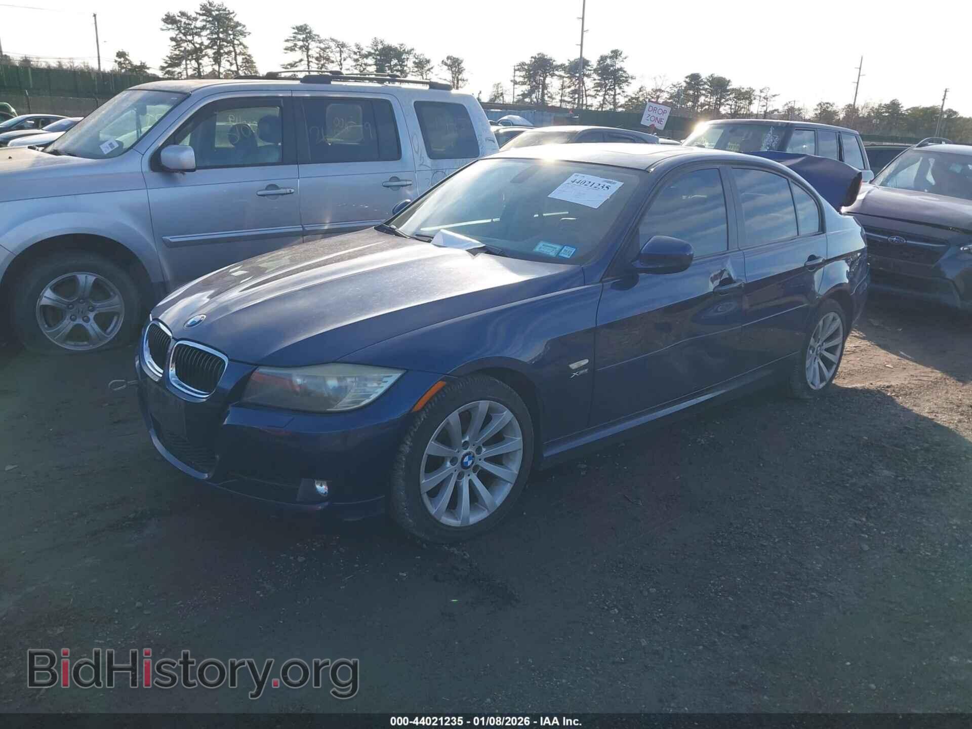 2011 BMW 328I - VIN: WBAPK5C52BA658250 - Фото 2