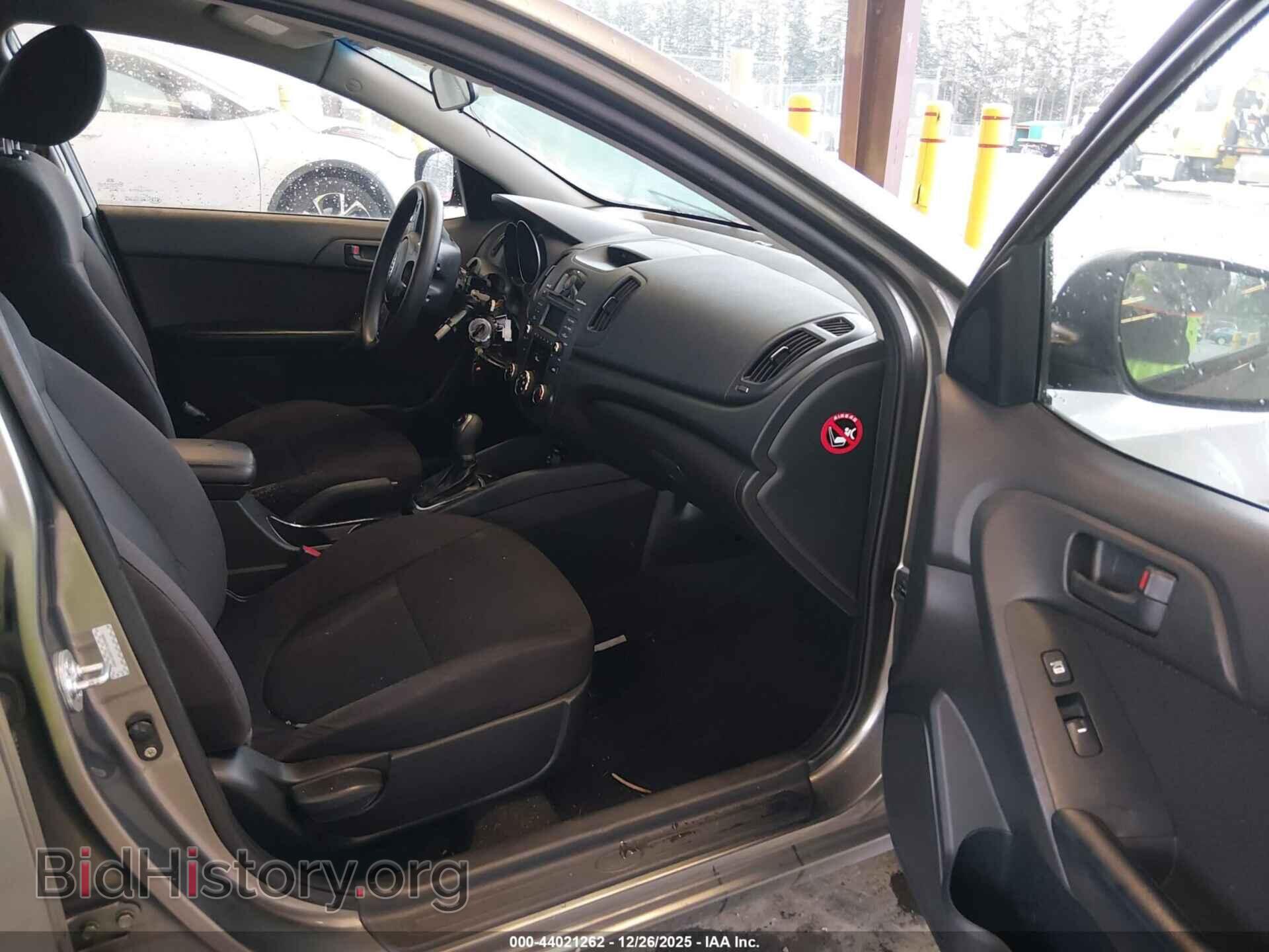 2012 KIA FORTE - VIN: KNAFU4A27C5636800 - Фото 5