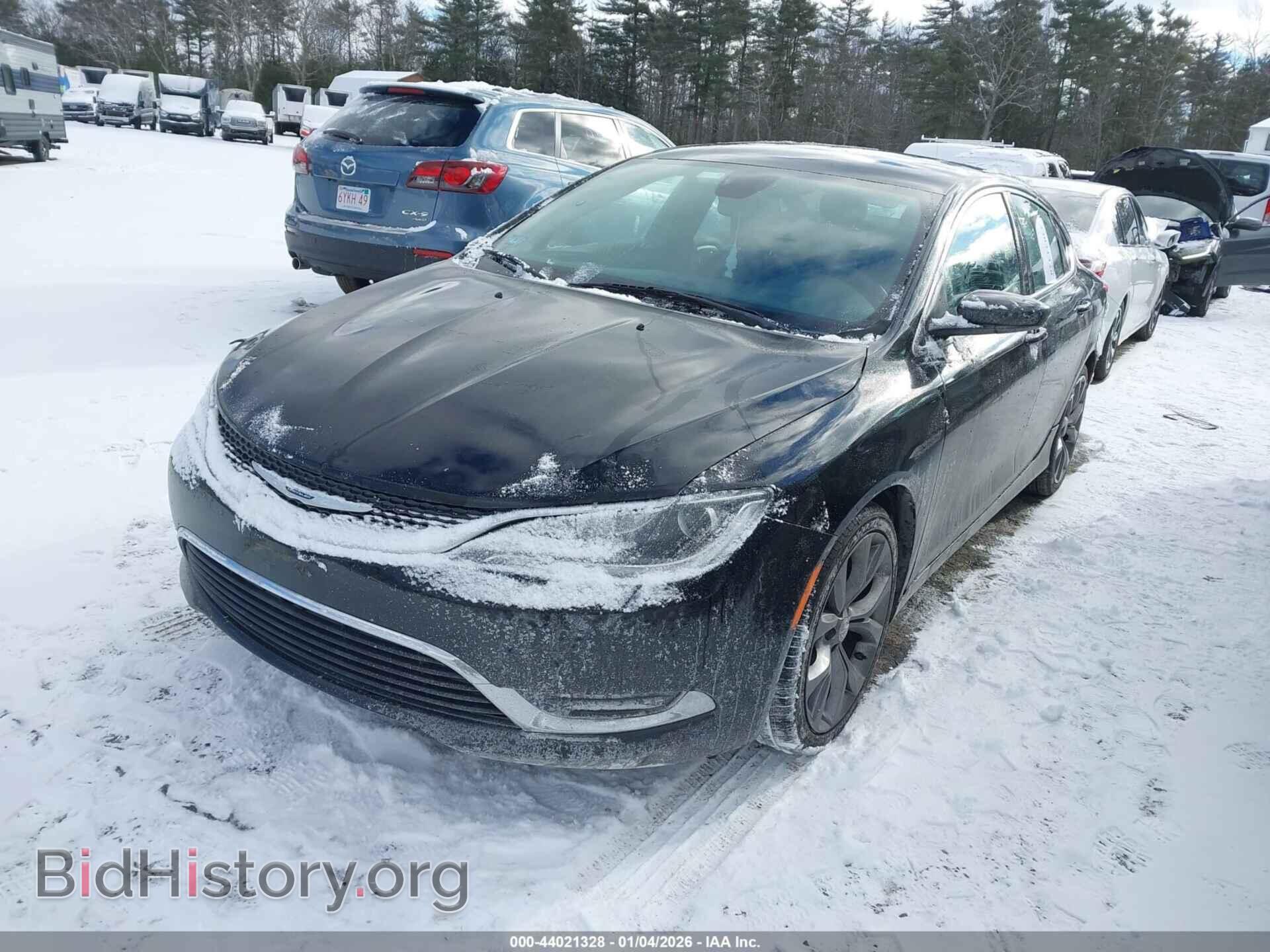 2015 CHRYSLER 200 - VIN: 1C3CCCAB6FN725530 - Фото 2
