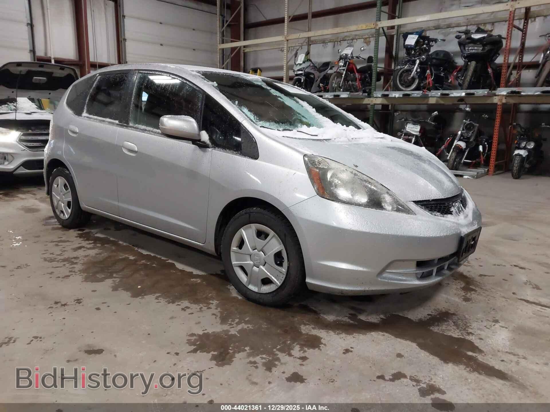 Фотография JHMGE8G3XDC082837 - HONDA FIT 2013