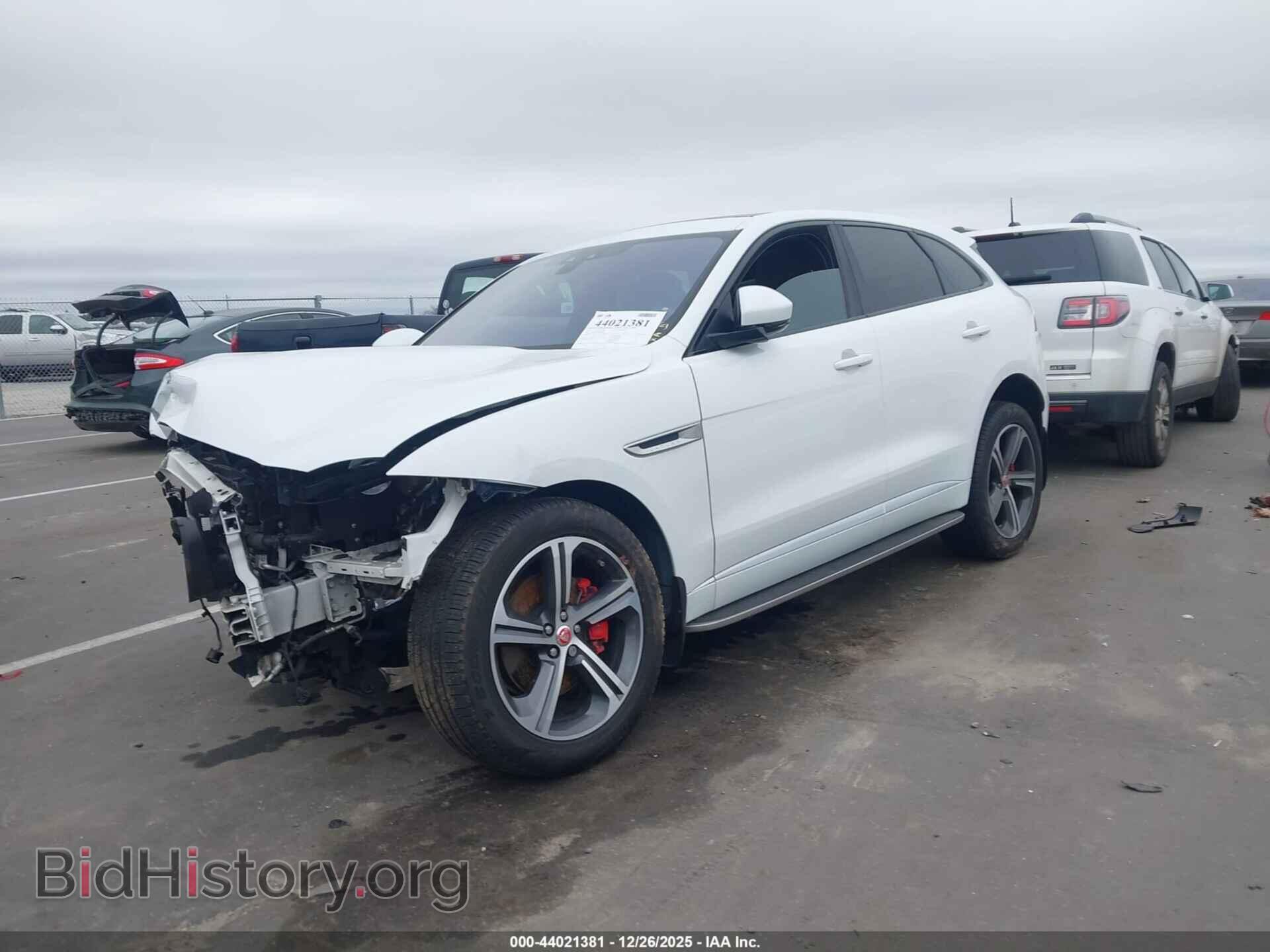 2017 JAGUAR F-PACE - VIN: SADCM2BV4HA898103 - Фото 2