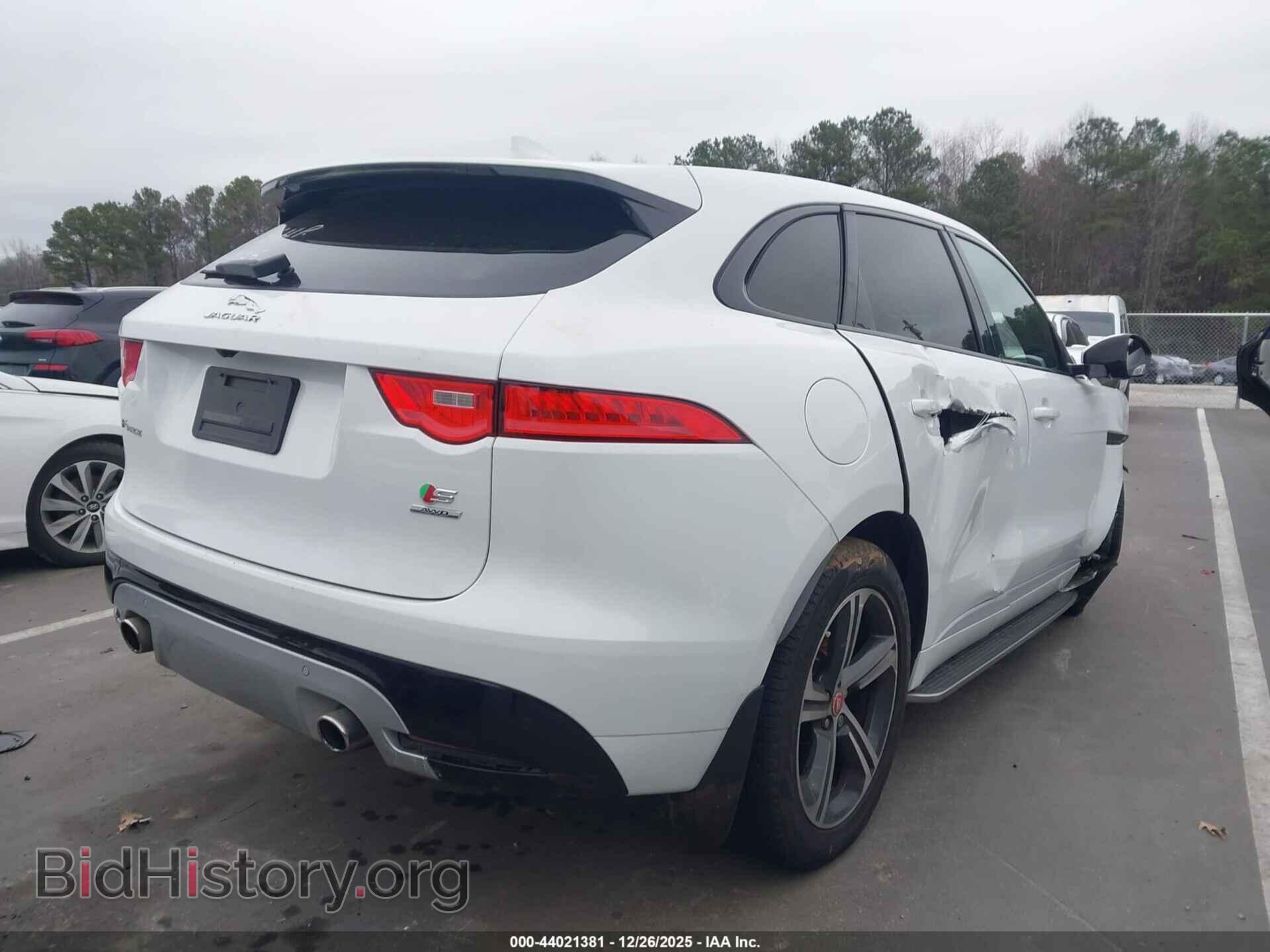 2017 JAGUAR F-PACE - VIN: SADCM2BV4HA898103 - Фото 4