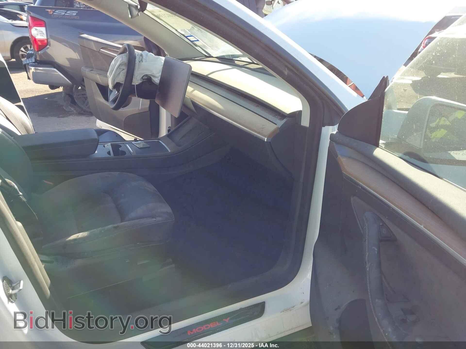 2023 TESLA MODEL Y - VIN: 7SAYGAEE7PF629651 - Фото 5