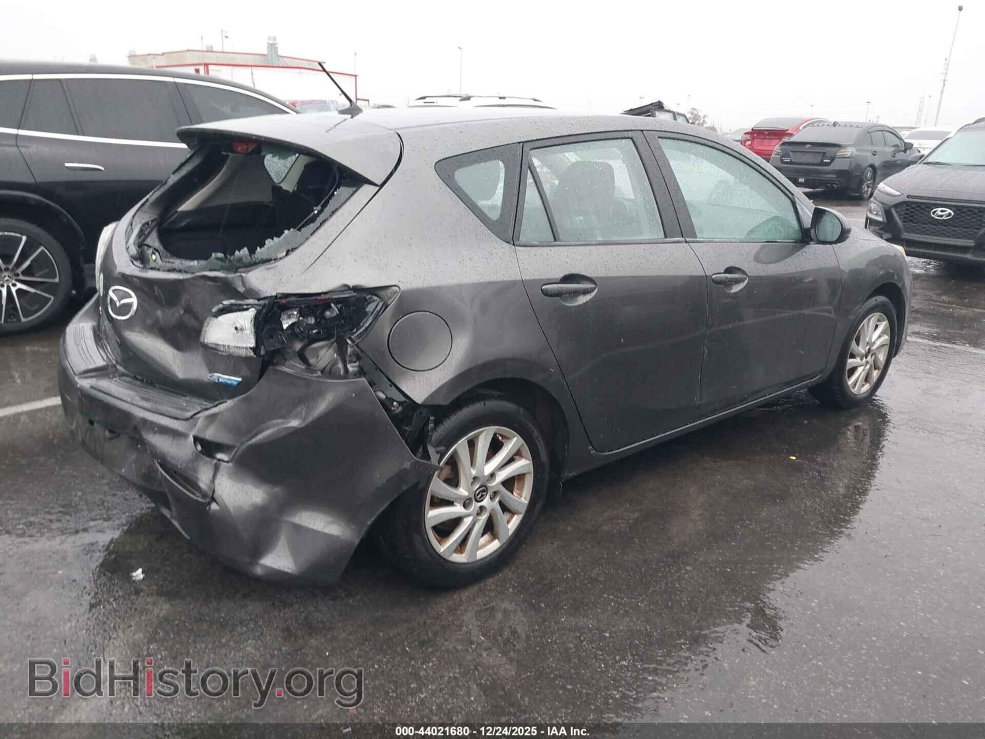 2013 MAZDA MAZDA3 - VIN: JM1BL1L84D1706010 - Фото 4