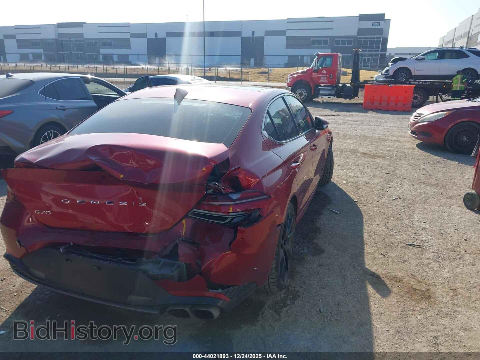 2023 GENESIS G70 - VIN: KMTG34TA4PU112435 - Фото 4