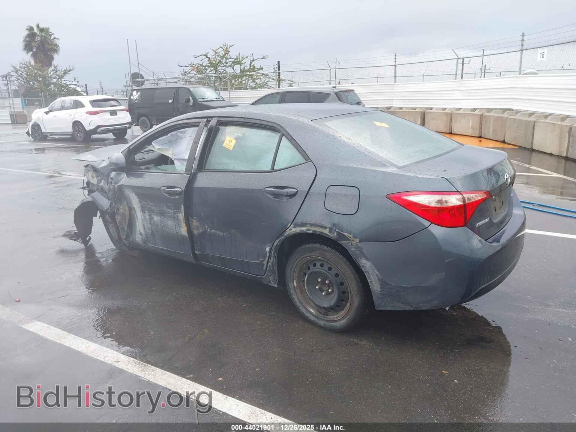 2017 TOYOTA COROLLA - VIN: 5YFBURHE3HP727698 - Фото 3