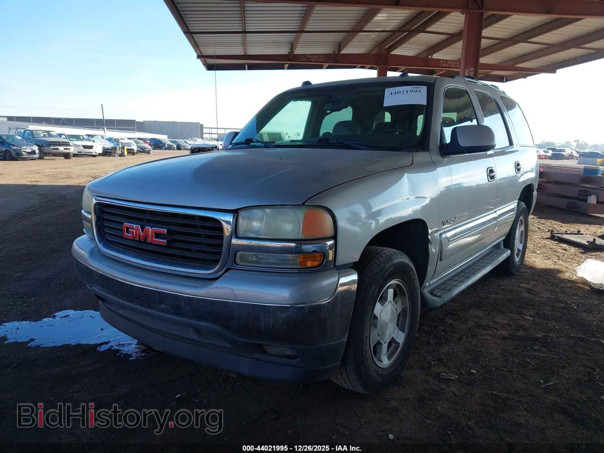2005 GMC YUKON - VIN: 1GKEC13T45R142464 - Фото 2