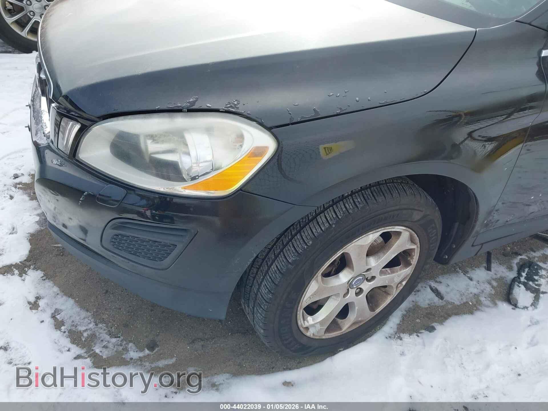 2013 VOLVO XC60 - VIN: YV4940DZ2D2423402 - Фото 2