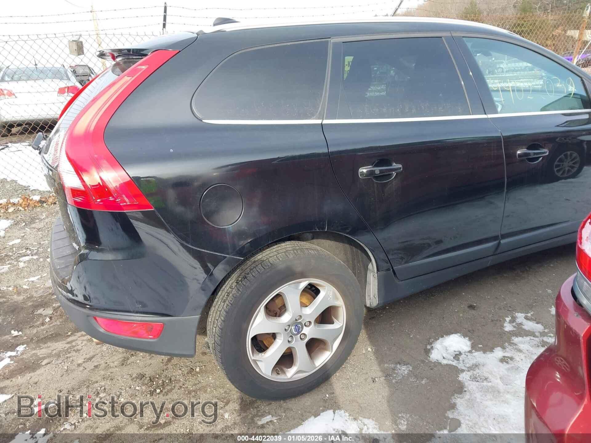 2013 VOLVO XC60 - VIN: YV4940DZ2D2423402 - Фото 4