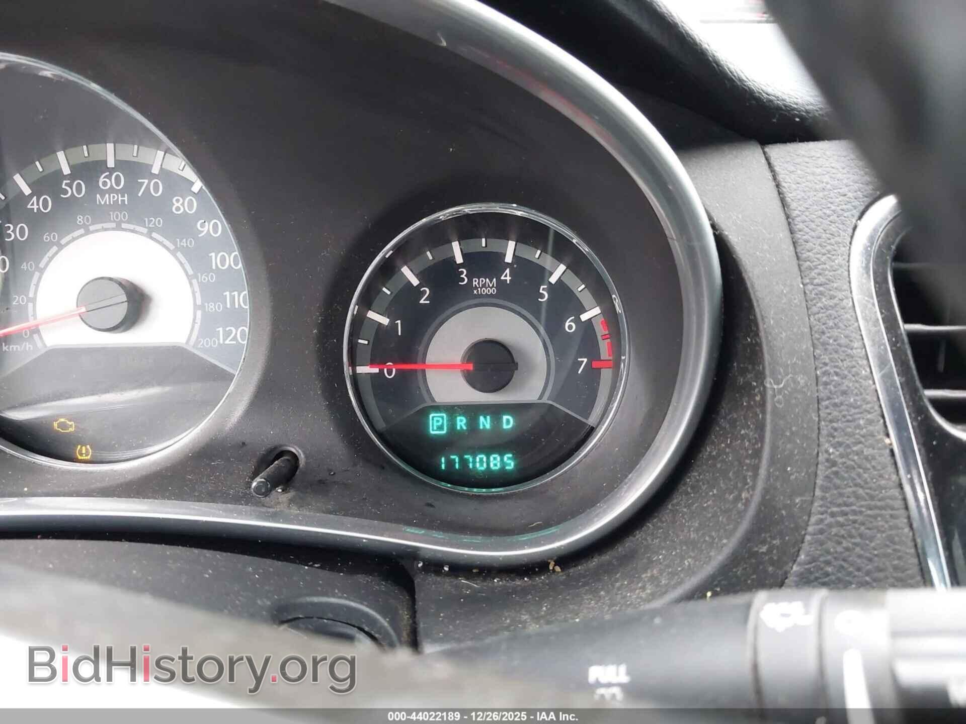 2011 CHRYSLER 200 - VIN: 1C3BC2FB7BN581740 - Photo 16