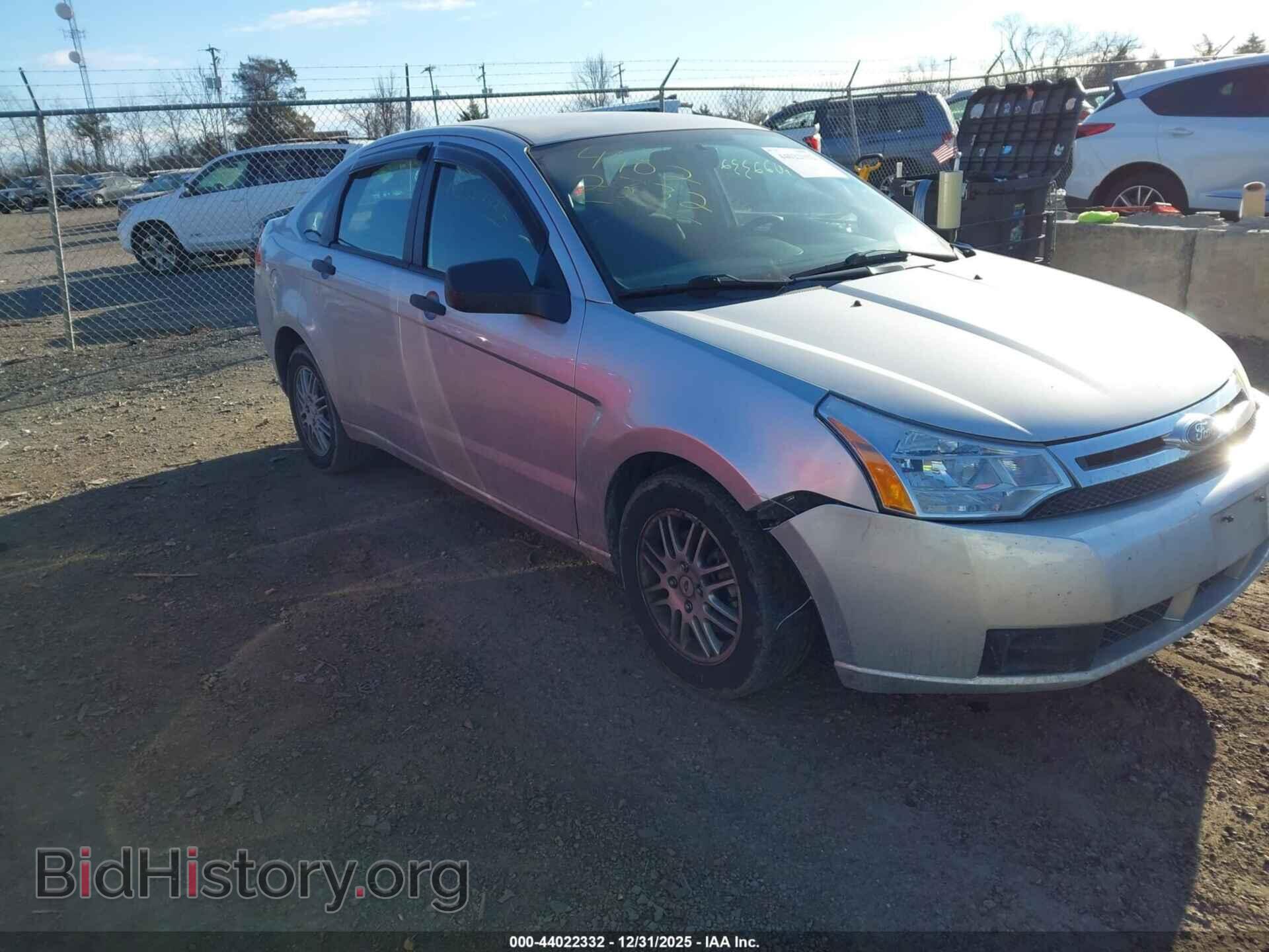 Photo 1FAHP3FN7BW110570 - FORD FOCUS 2011