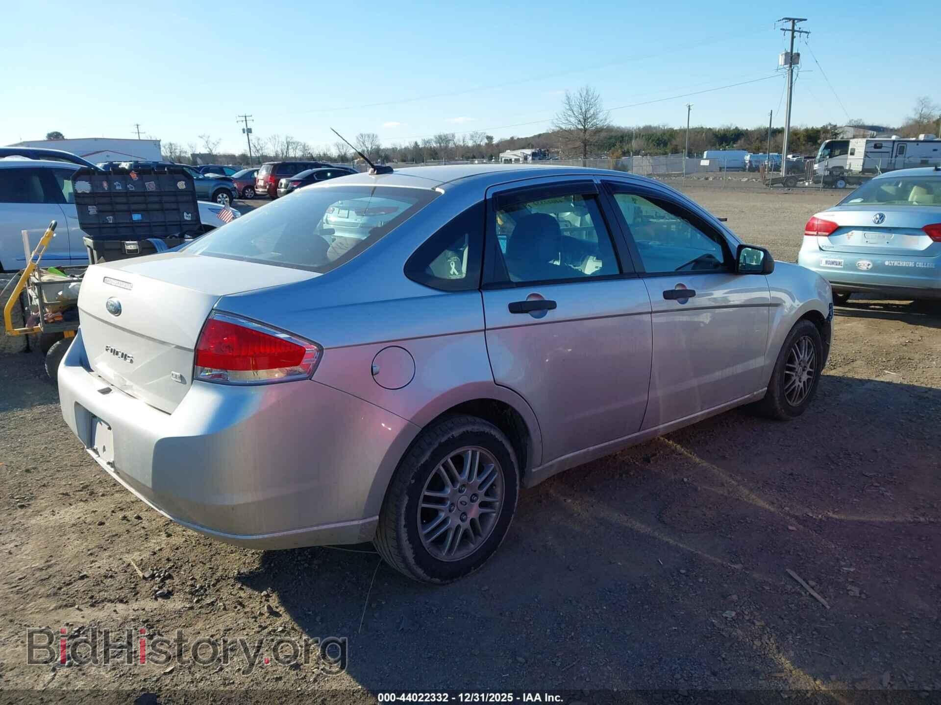 2011 FORD FOCUS - VIN: 1FAHP3FN7BW110570 - Фото 4