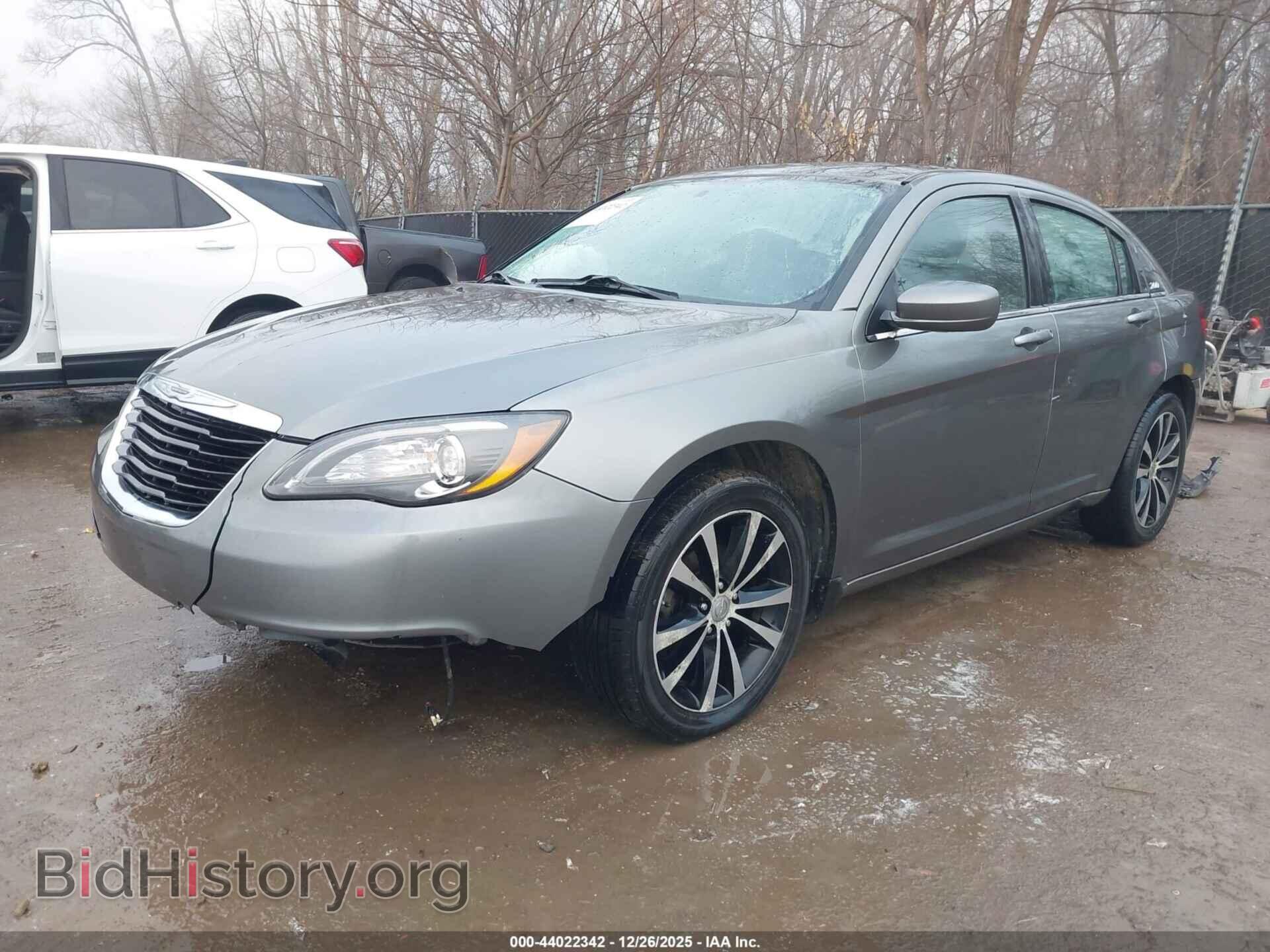 2012 CHRYSLER 200 - VIN: 1C3CCBBG1CN257772 - Фото 2