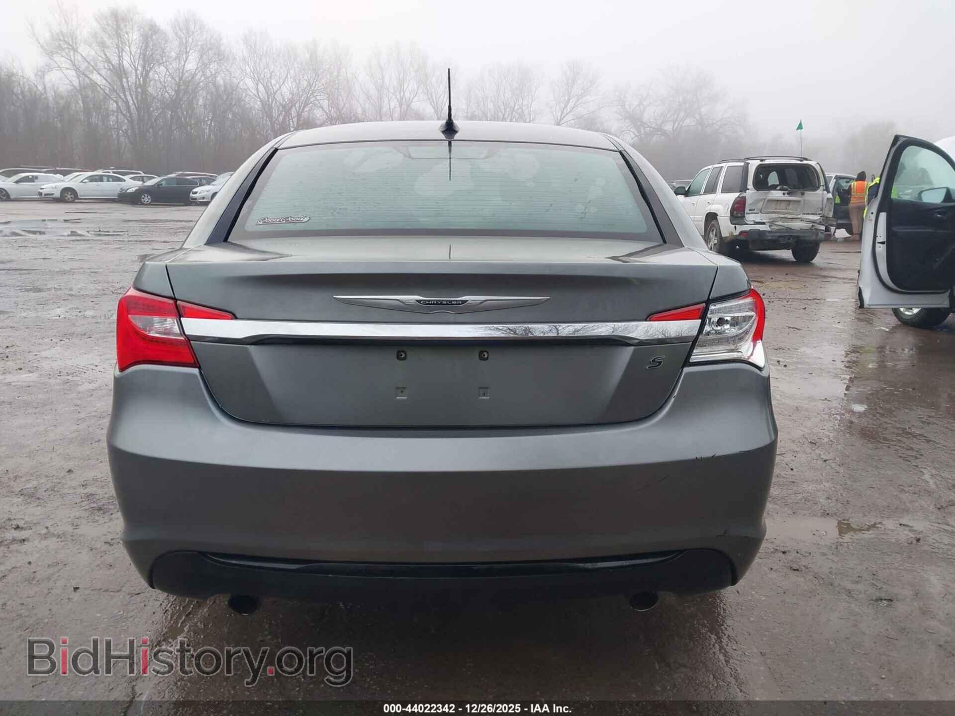 2012 CHRYSLER 200 - VIN: 1C3CCBBG1CN257772 - Фото 17