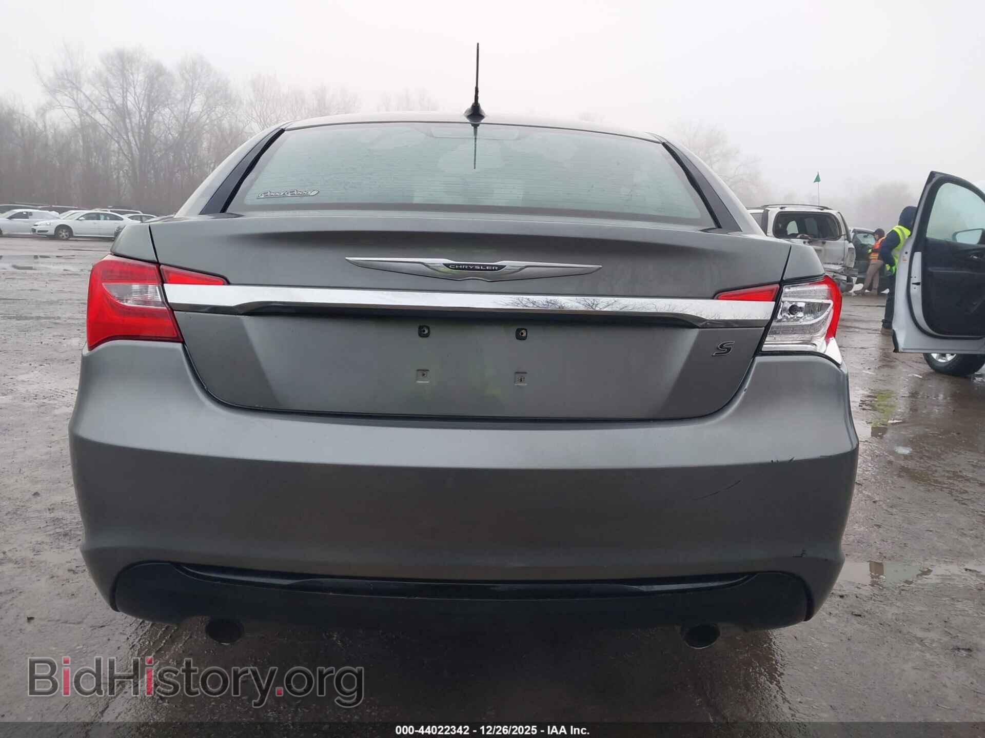 2012 CHRYSLER 200 - VIN: 1C3CCBBG1CN257772 - Фото 19