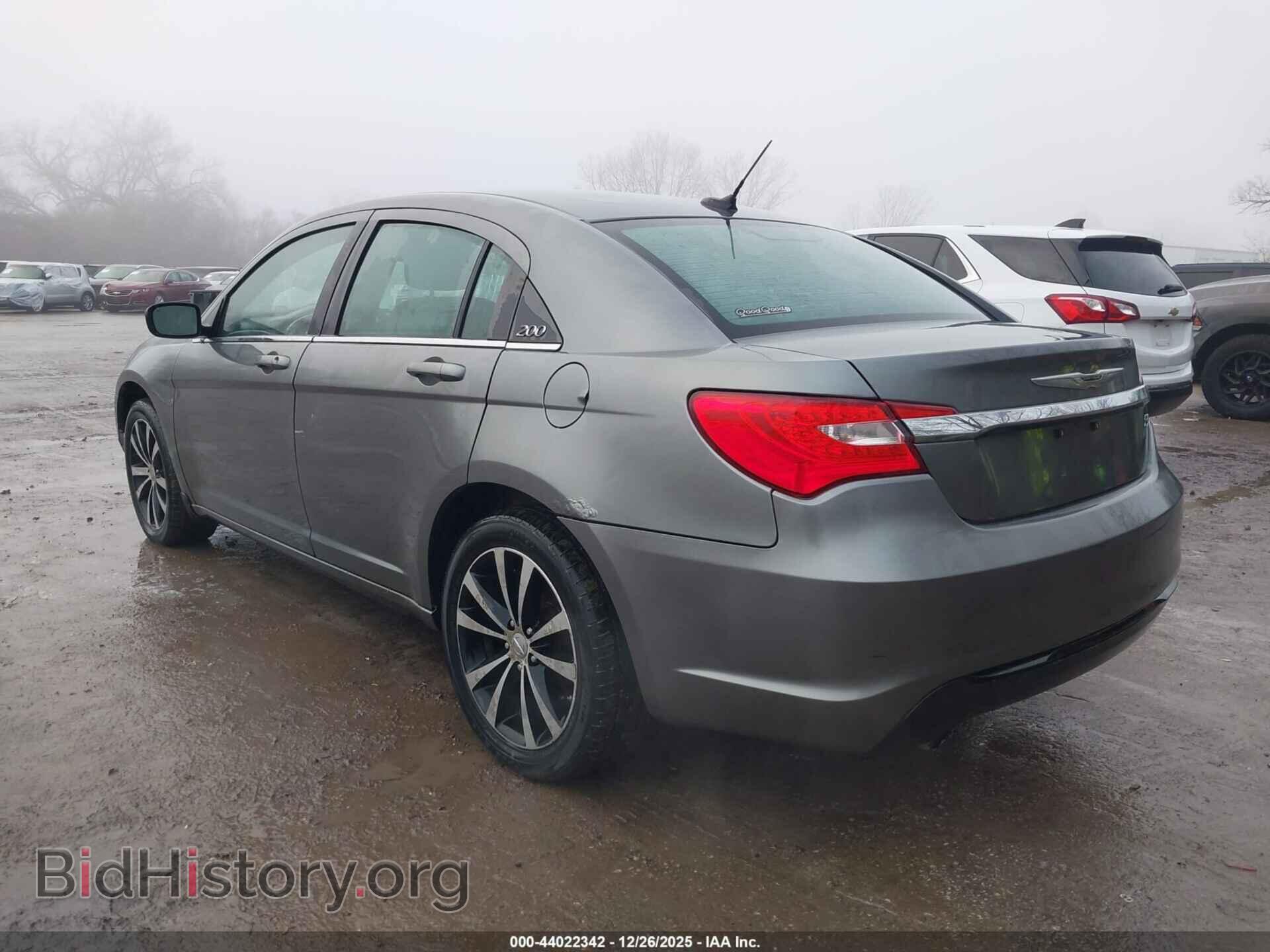2012 CHRYSLER 200 - VIN: 1C3CCBBG1CN257772 - Фото 3