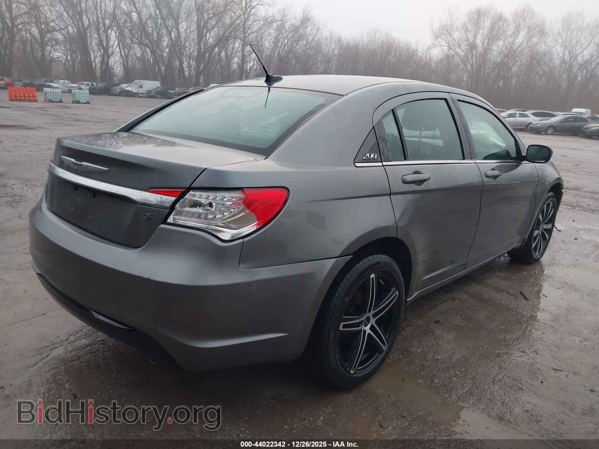 2012 CHRYSLER 200 - VIN: 1C3CCBBG1CN257772 - Фото 4