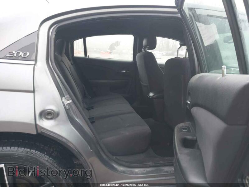 2012 Chrysler 200 (VIN 1C3CCBBG1CN257772) — photo 8 of 19