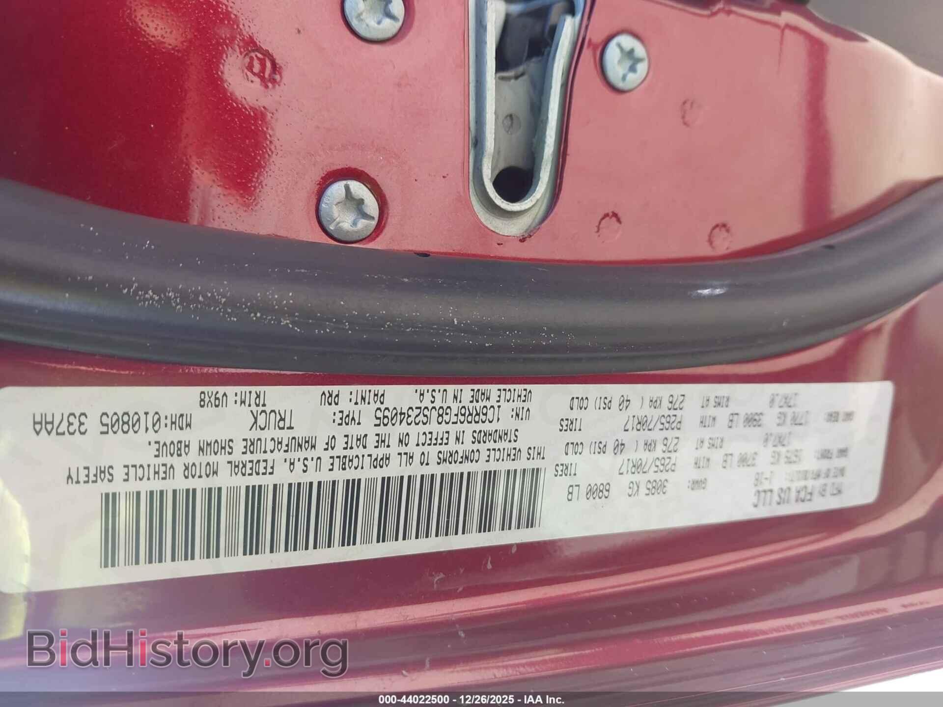 2018 RAM 1500 - VIN: 1C6RR6FG8JS234095 - Фото 9