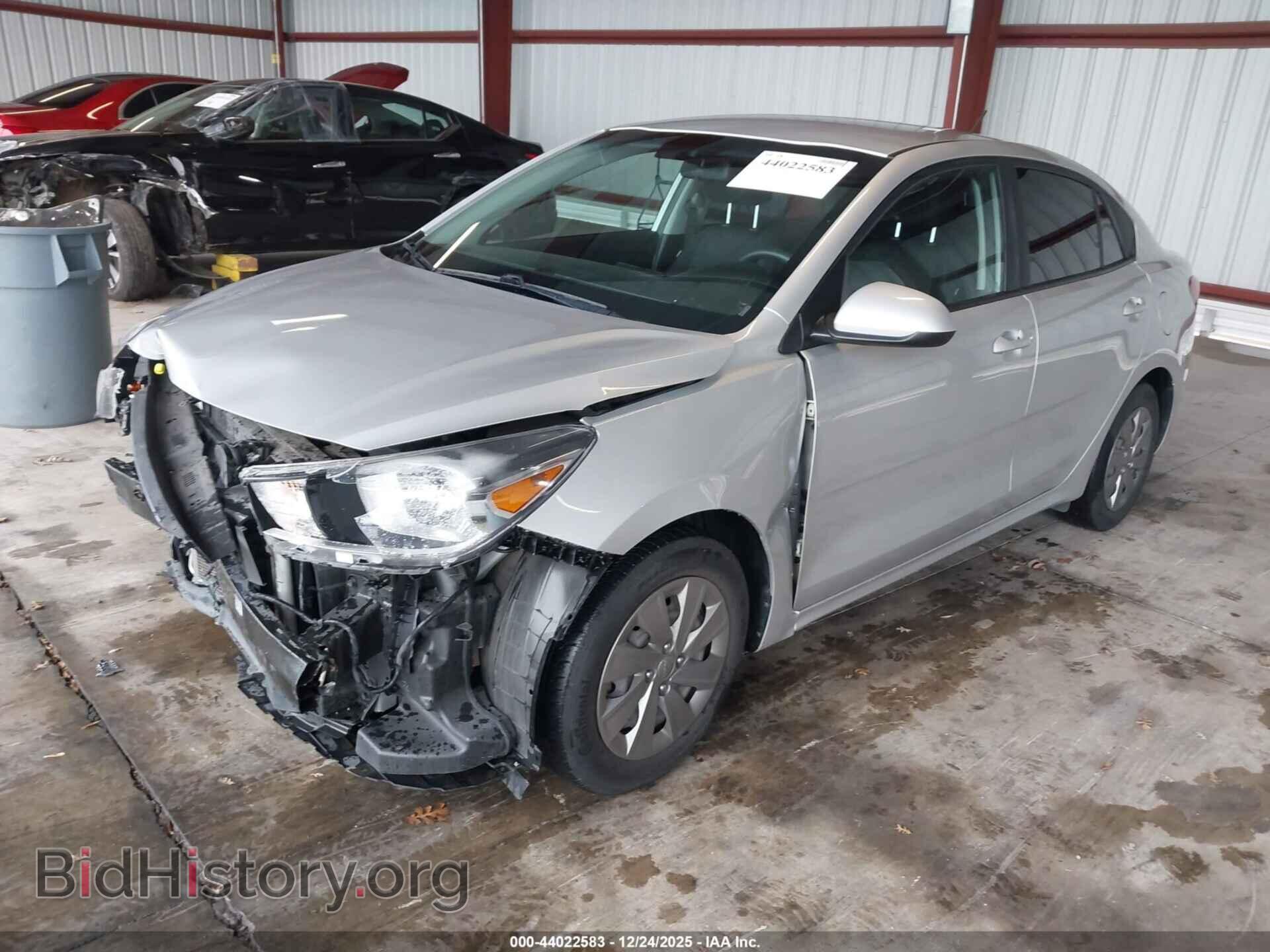2020 KIA RIO - VIN: 3KPA24AD9LE309372 - Фото 2