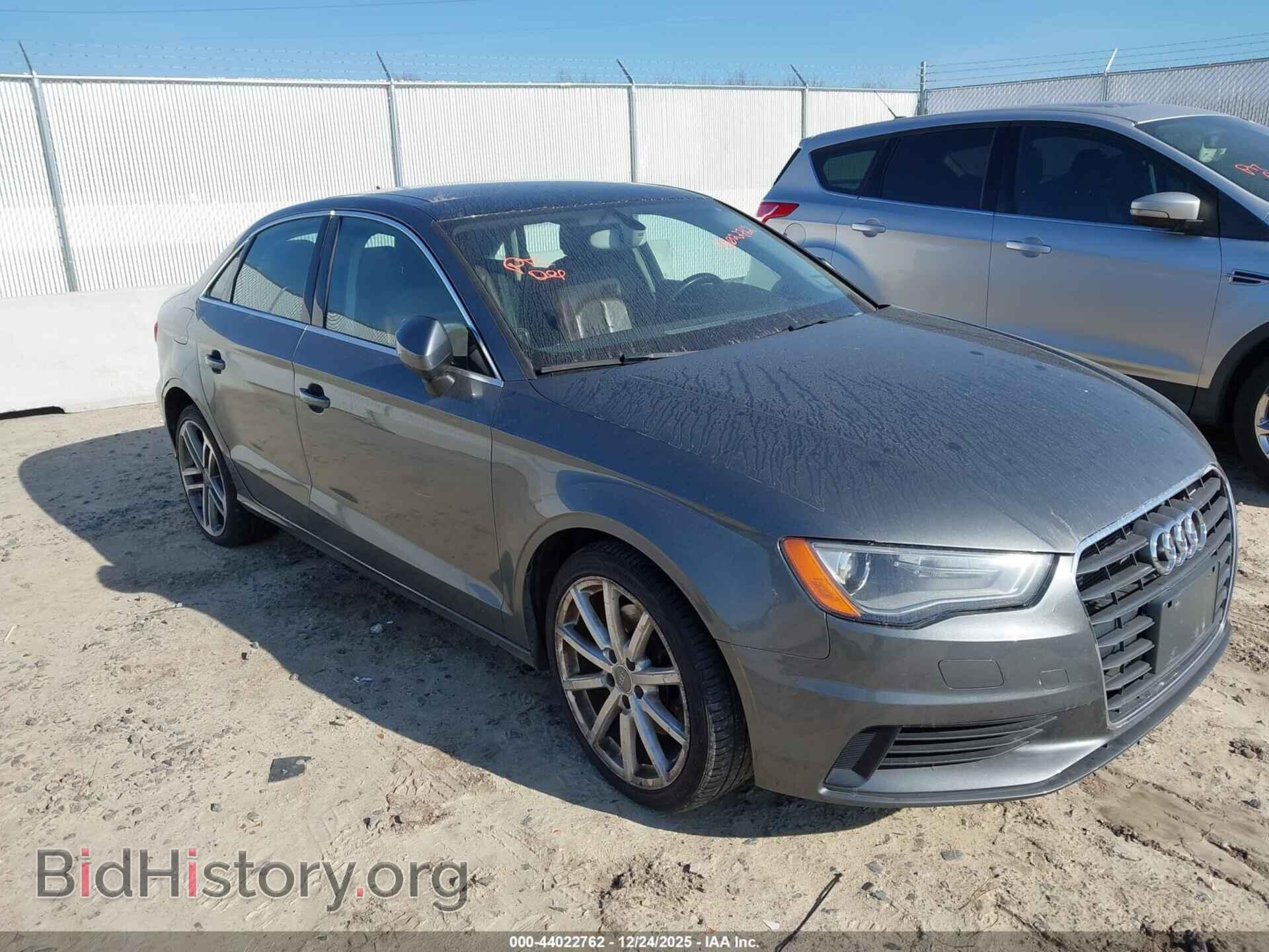 Фотография WAUEFGFF5F1115606 - AUDI A3 2015