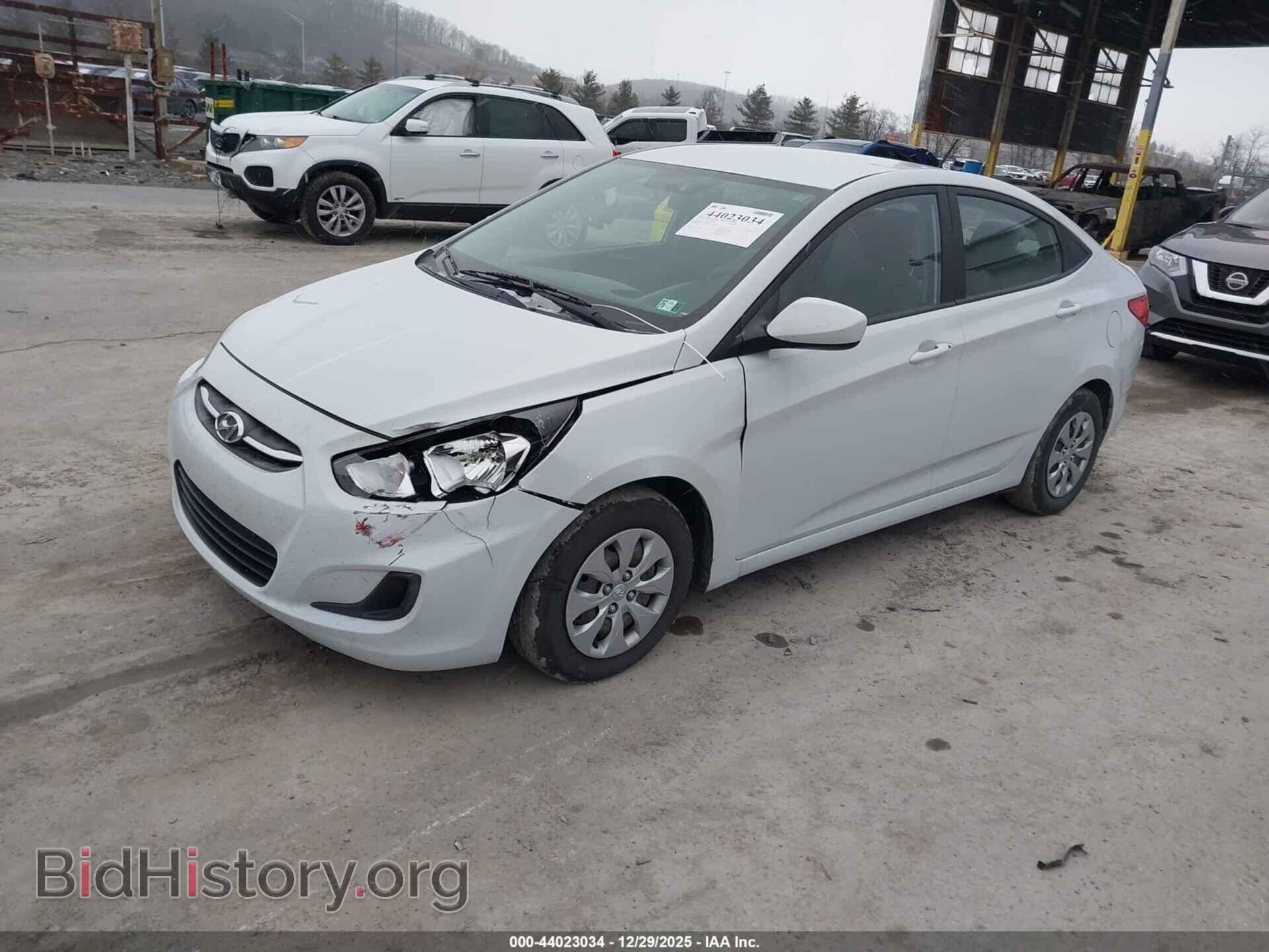 2017 HYUNDAI ACCENT - VIN: KMHCT4AE6HU366521 - Фото 2