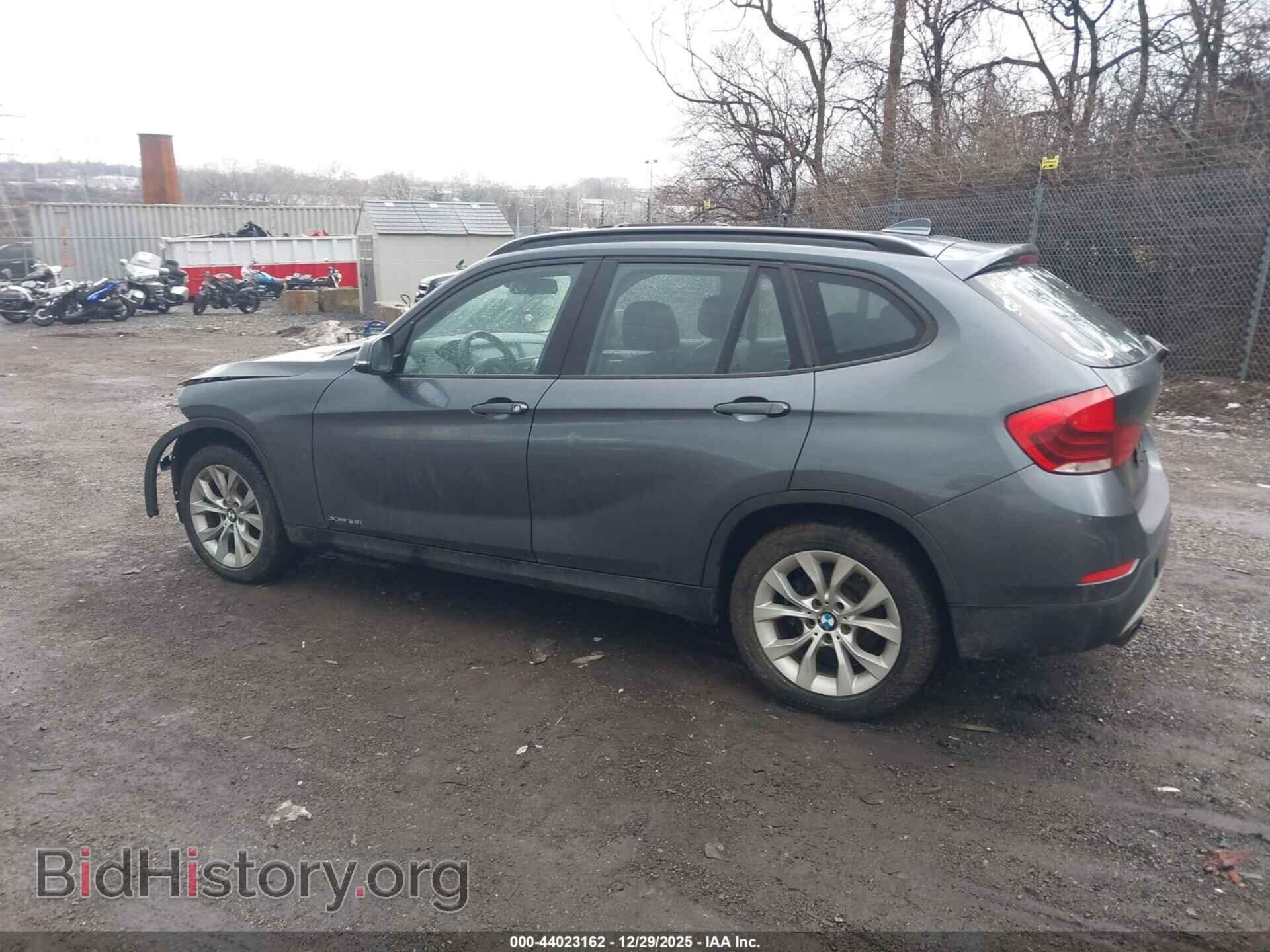 2014 BMW X1 - VIN: WBAVL1C57EVY12932 - Фото 3