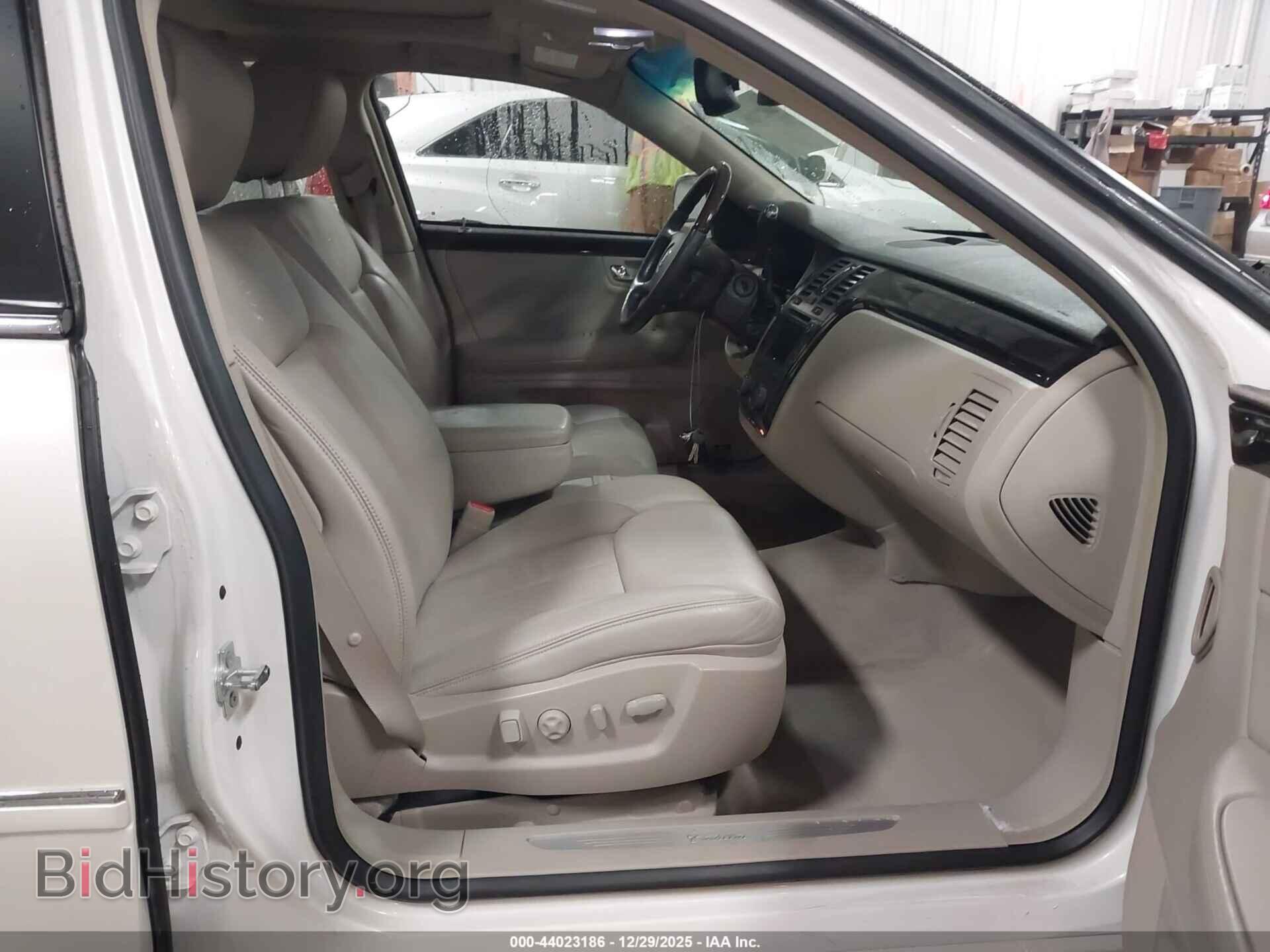 2011 CADILLAC DTS - VIN: 1G6KH5E69BU108644 - Фото 5
