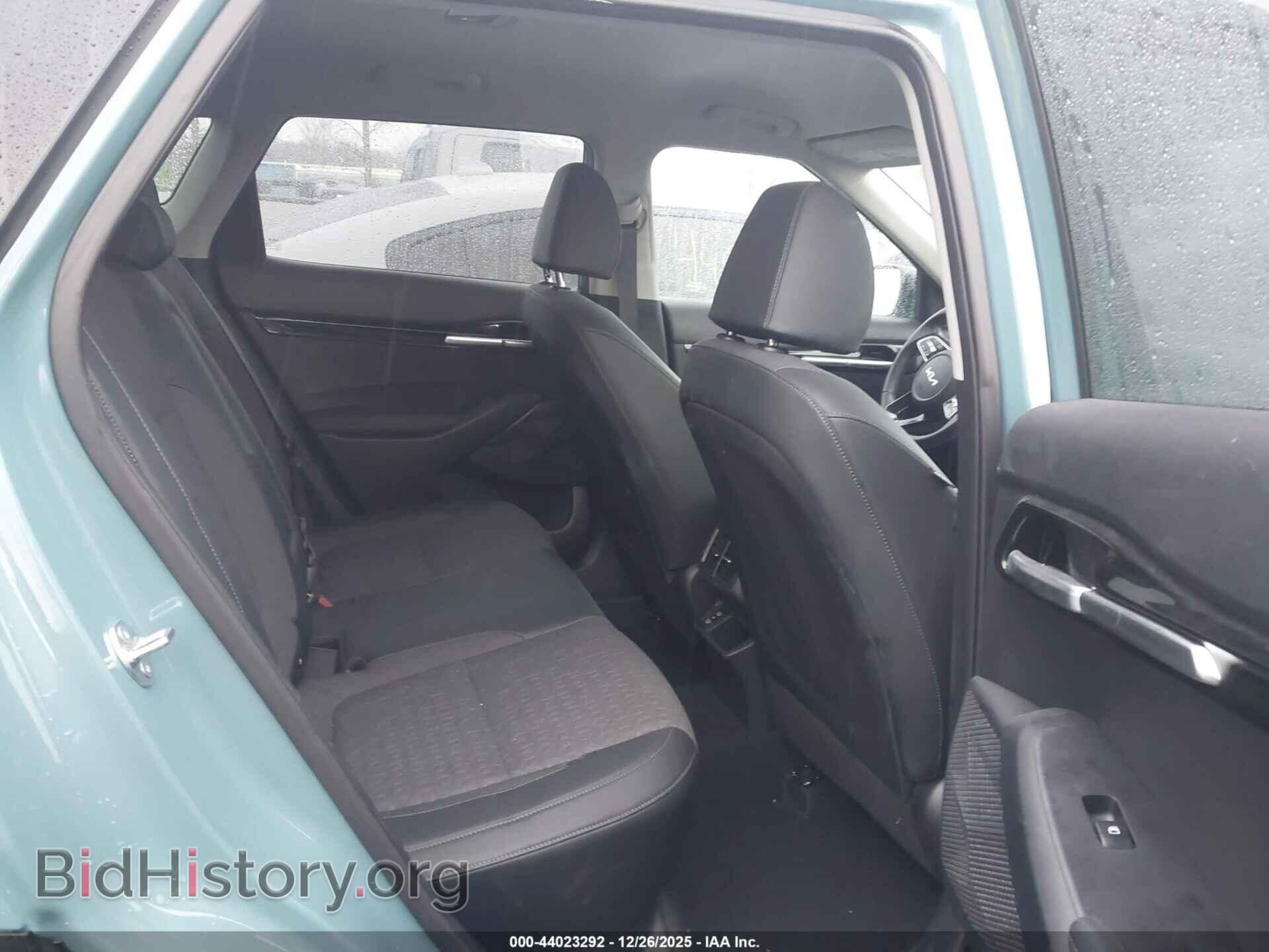 2025 KIA SELTOS - VIN: KNDEUCAA3S7724892 - Фото 8