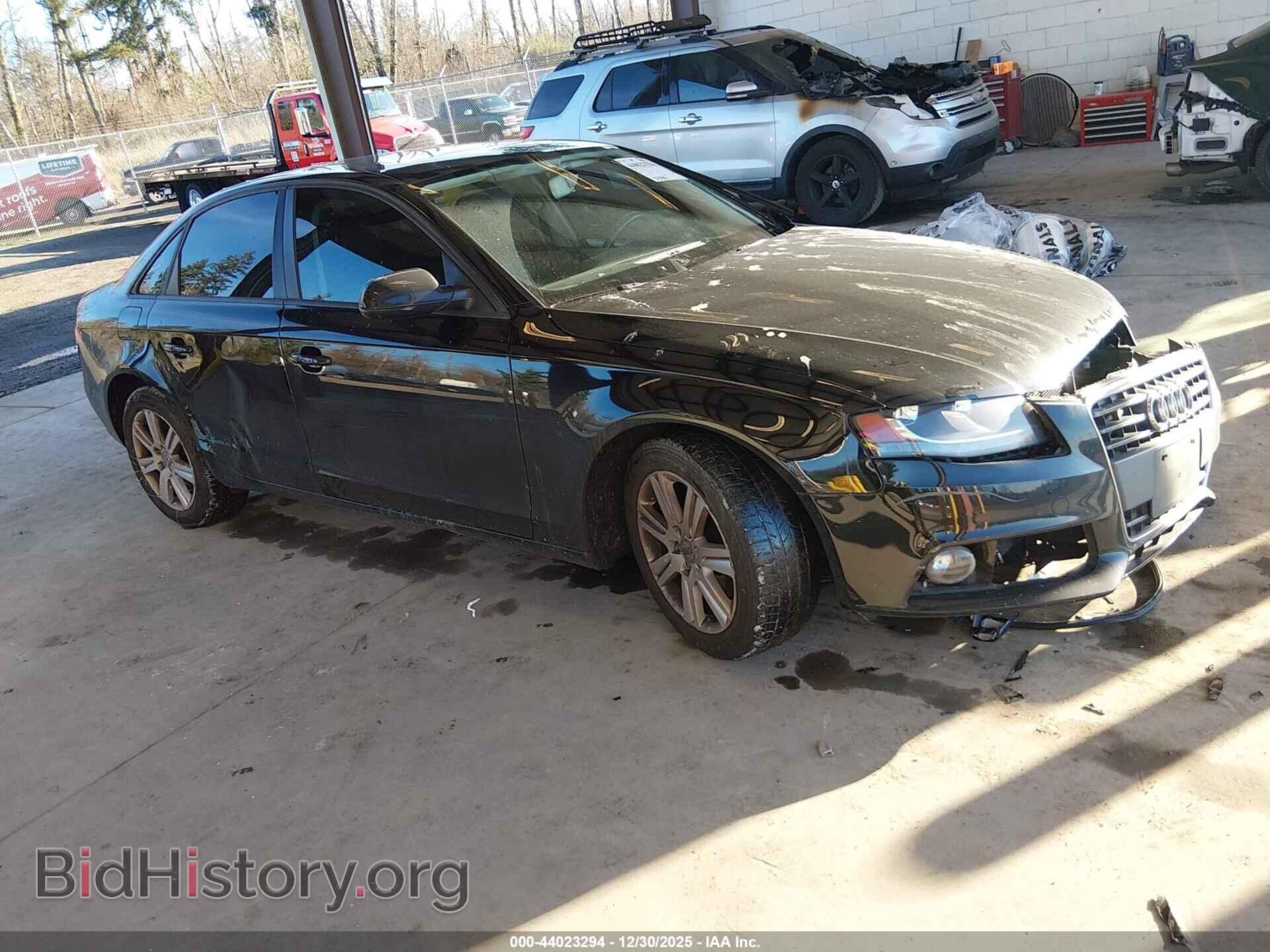Фотография WAUAFAFL9AN046602 - AUDI A4 2010