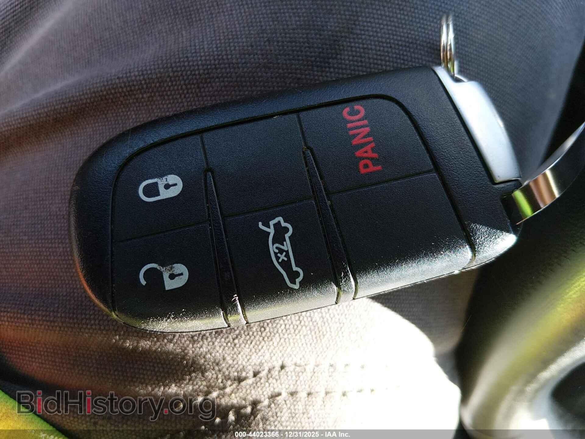 2016 CHRYSLER 200 - VIN: 1C3CCCAB6GN133286 - Фото 11