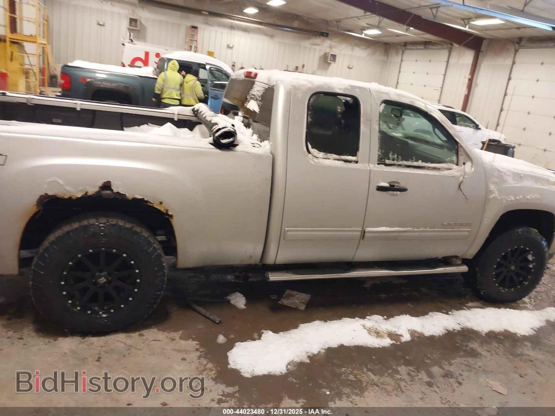 2010 GMC SIERRA 1500 - VIN: 1GTSKVE33AZ257217 - Фото 13
