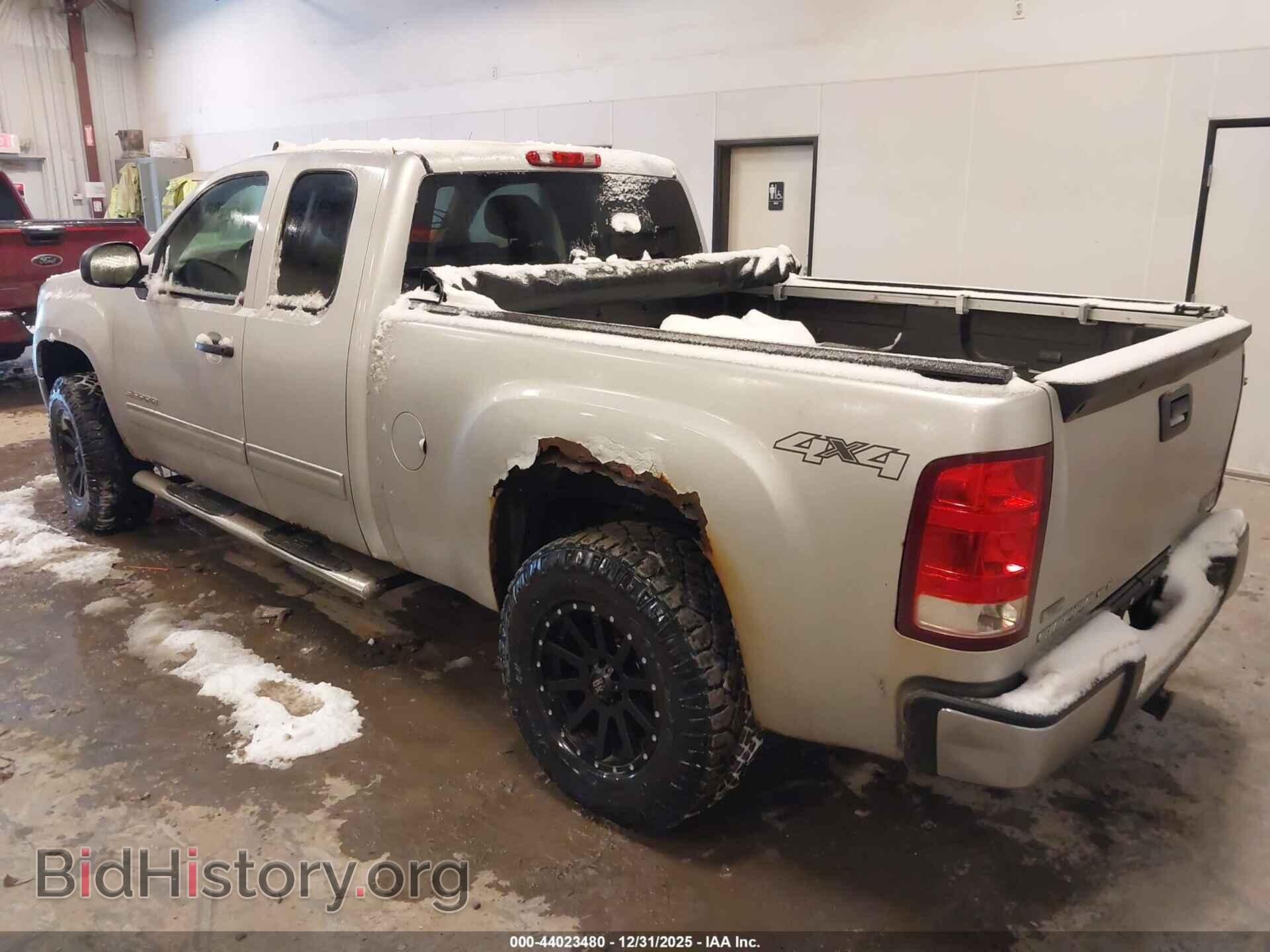 2010 GMC SIERRA 1500 - VIN: 1GTSKVE33AZ257217 - Фото 3
