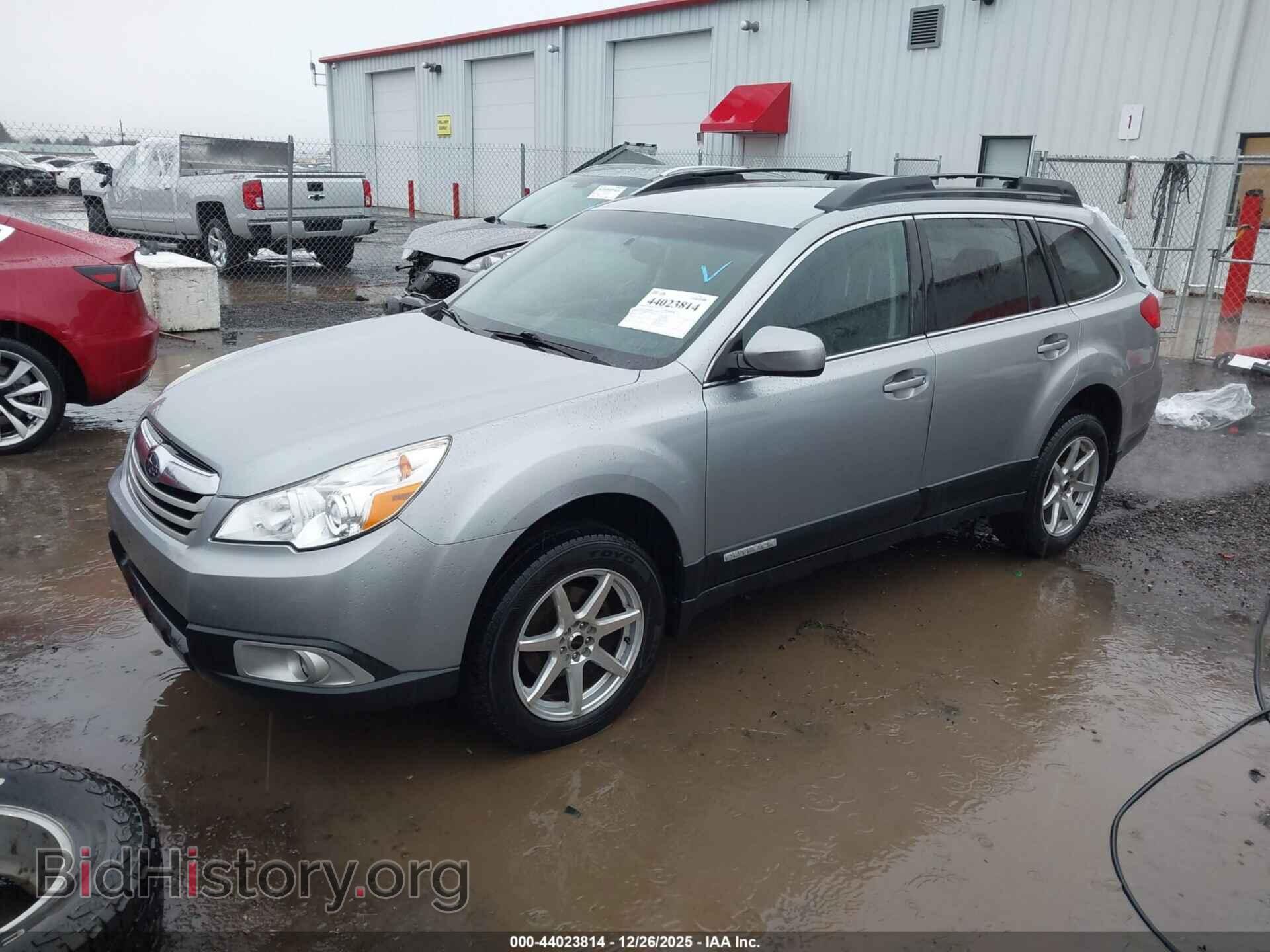 2011 SUBARU OUTBACK - VIN: 4S4BRBCC9B3446757 - Фото 2