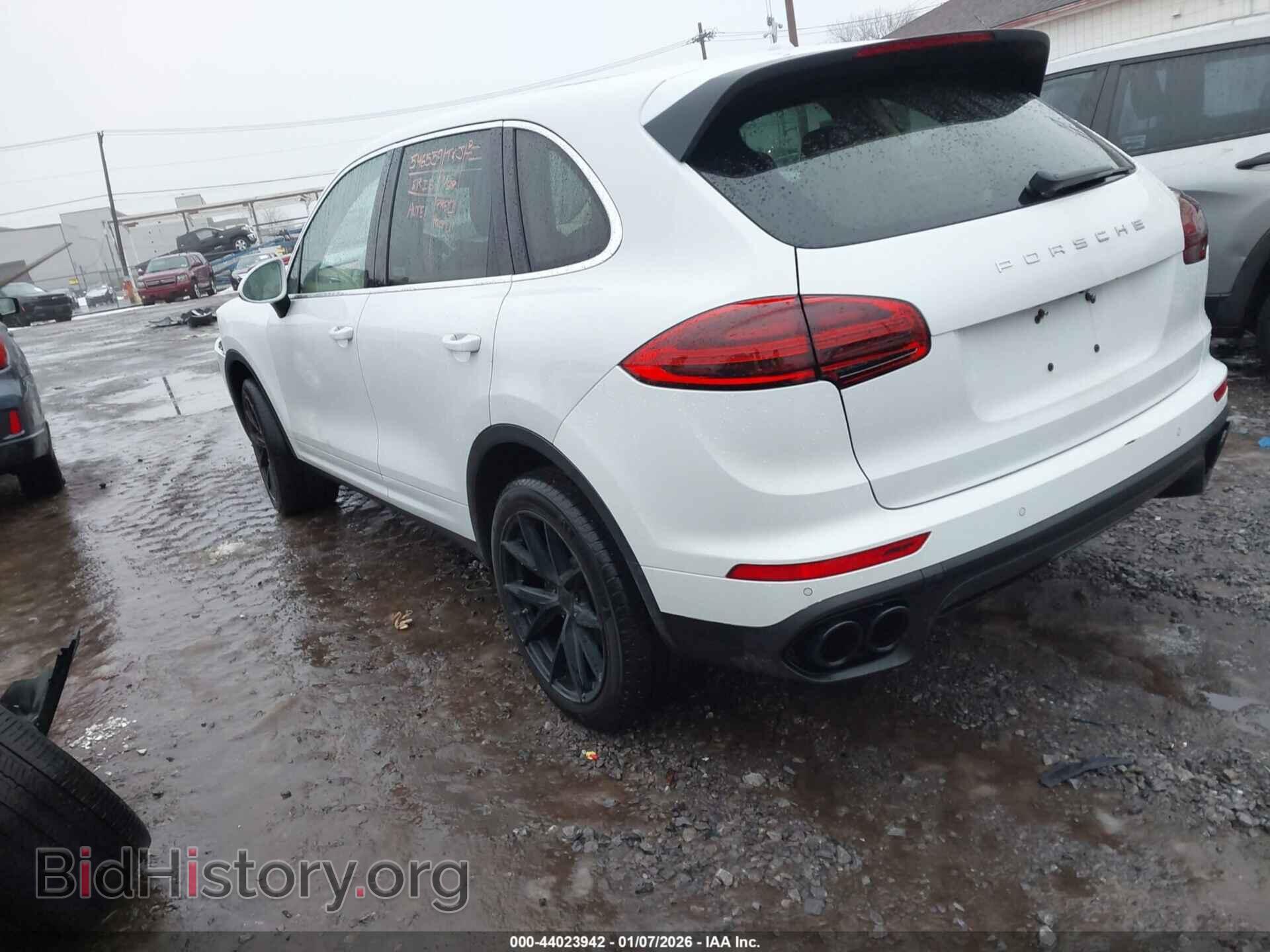 2016 PORSCHE CAYENNE - VIN: WP1AA2A28GKA12343 - Фото 3