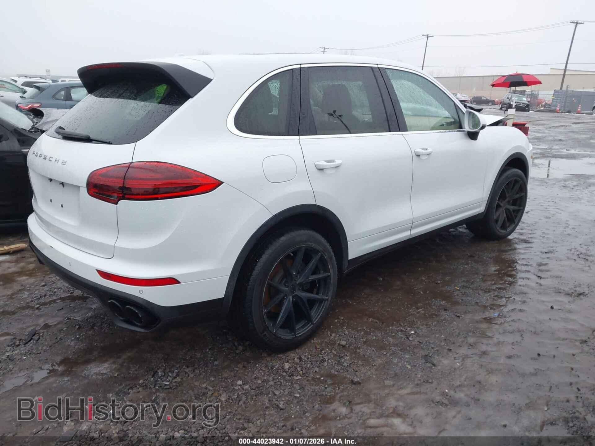 2016 PORSCHE CAYENNE - VIN: WP1AA2A28GKA12343 - Фото 4