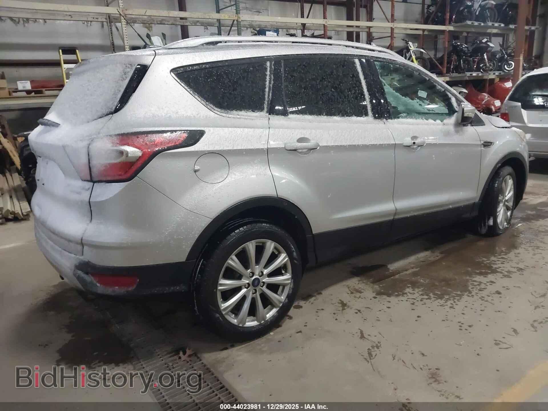 2017 FORD ESCAPE - VIN: 1FMCU9J99HUB30801 - Фото 4