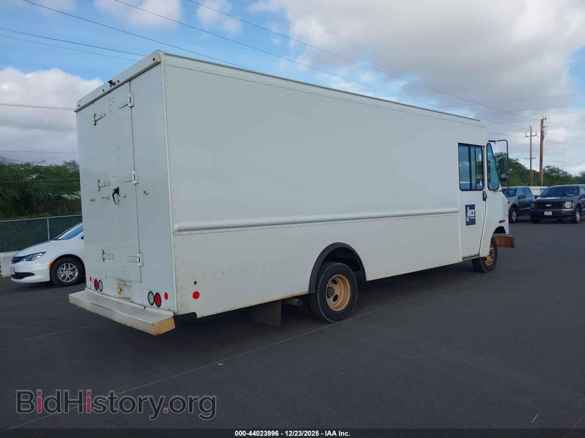 2017 FORD E-350 STRIPPED - VIN: 1FC3E3KS0HDC69859 - Photo 4