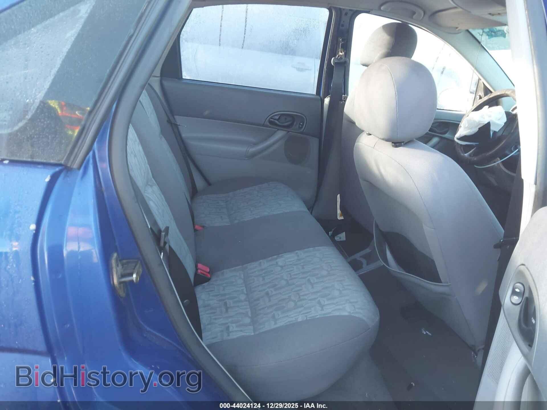 2005 FORD FOCUS - VIN: 1FAFP34NX5W268500 - Фото 8