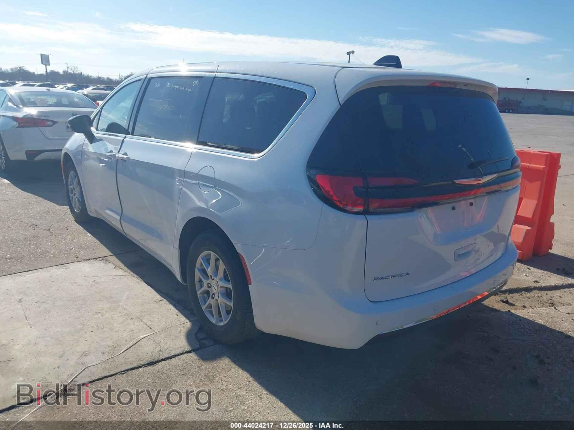 2025 CHRYSLER PACIFICA - VIN: 2C4RC1BG6SR540976 - Photo 3