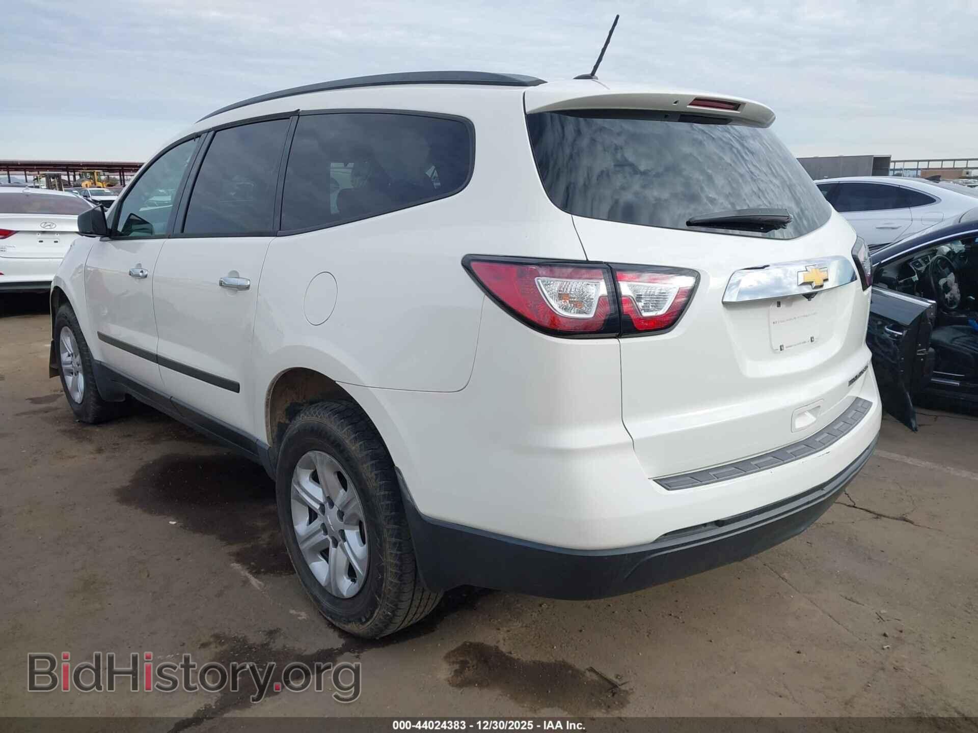 2015 CHEVROLET TRAVERSE - VIN: 1GNKRFED2FJ136010 - Фото 3
