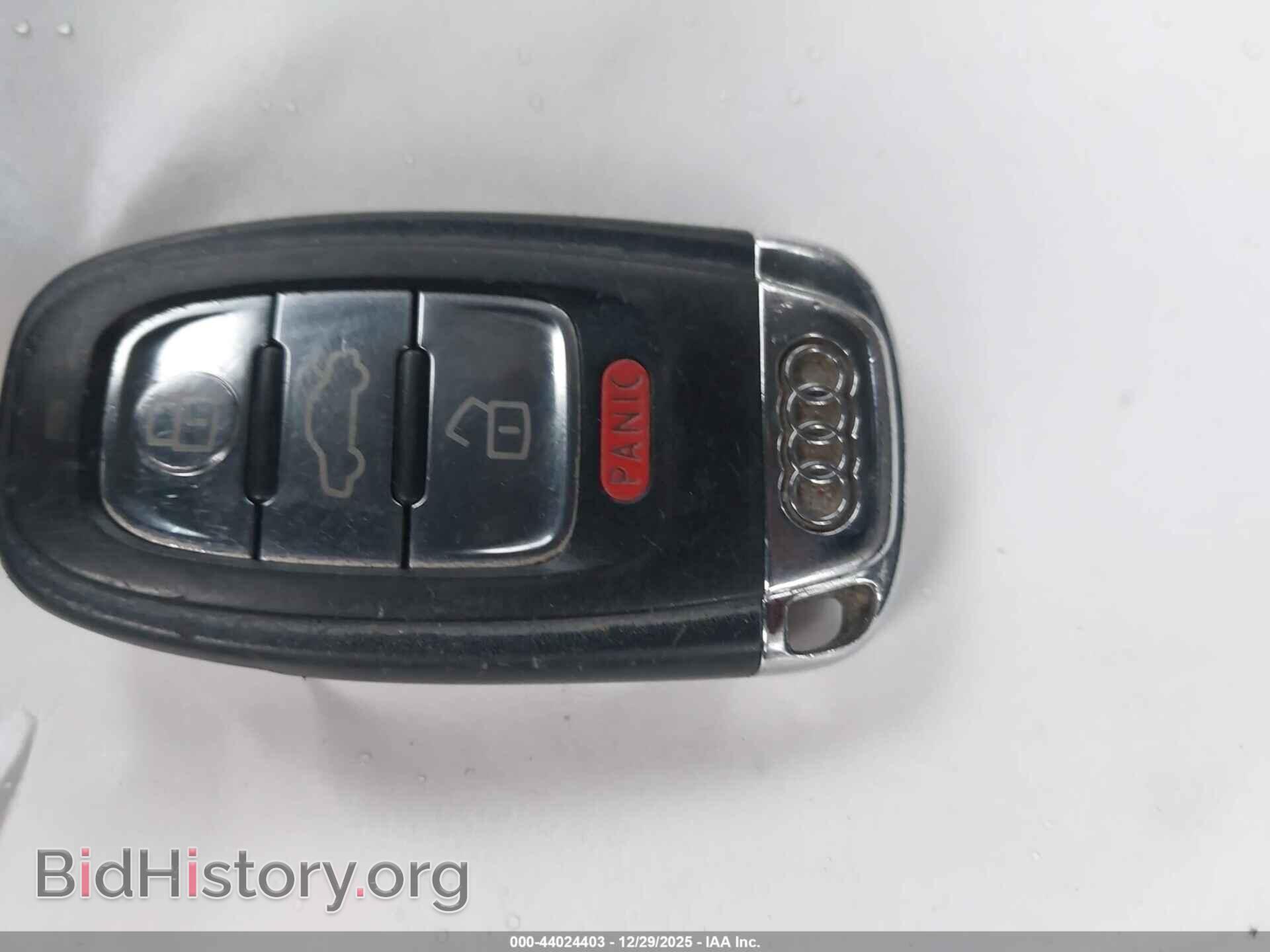 2010 AUDI A5 - VIN: WAULFAFH2AN006771 - Photo 11