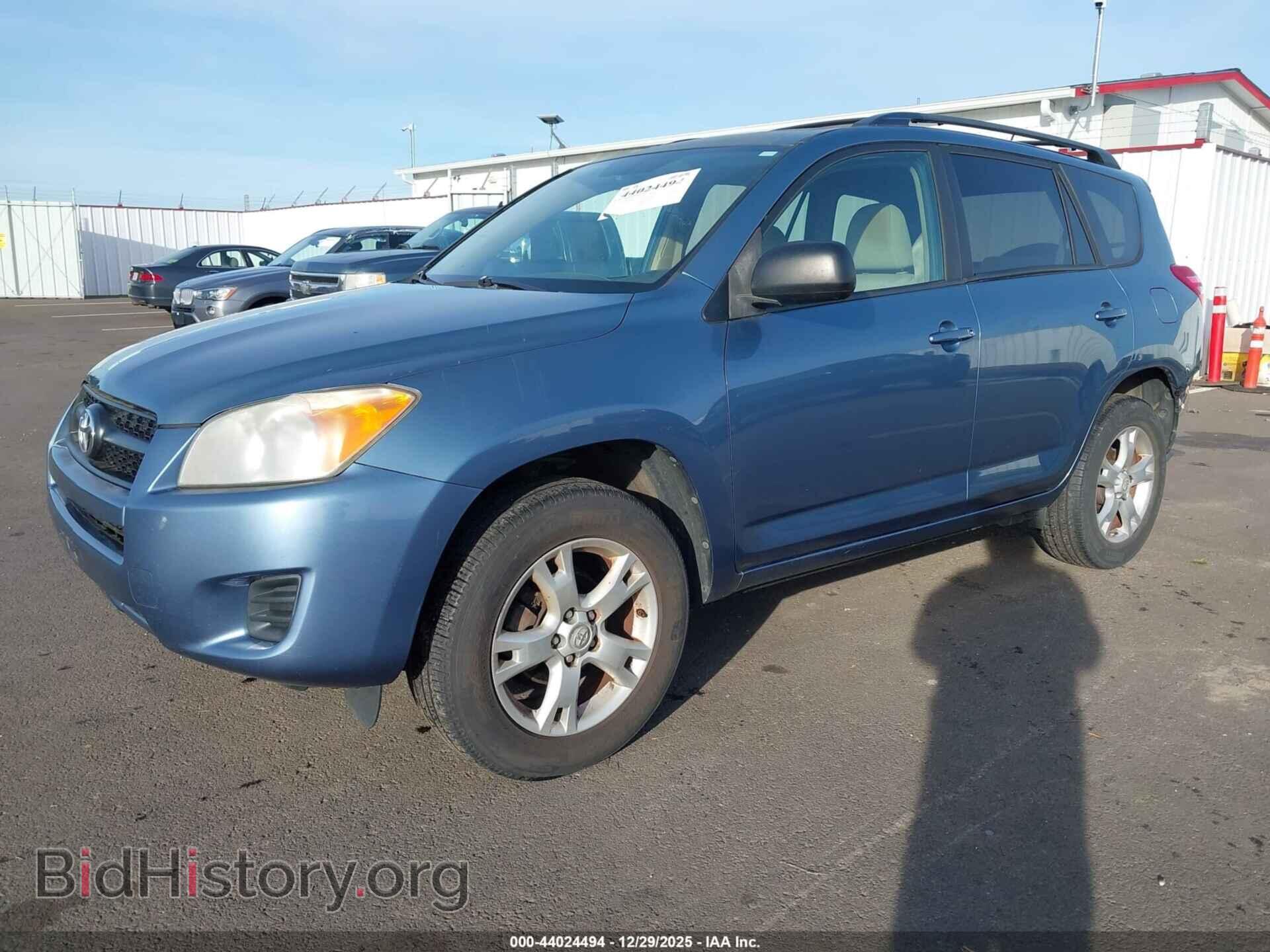 2011 TOYOTA RAV4 - VIN: 2T3BF4DV8BW110474 - Фото 2